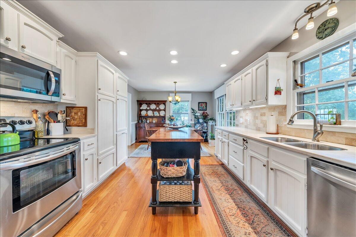 2973 Tree Swallow RD