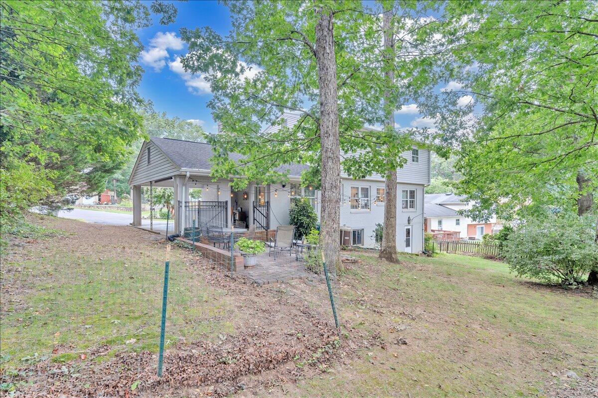 2973 Tree Swallow RD