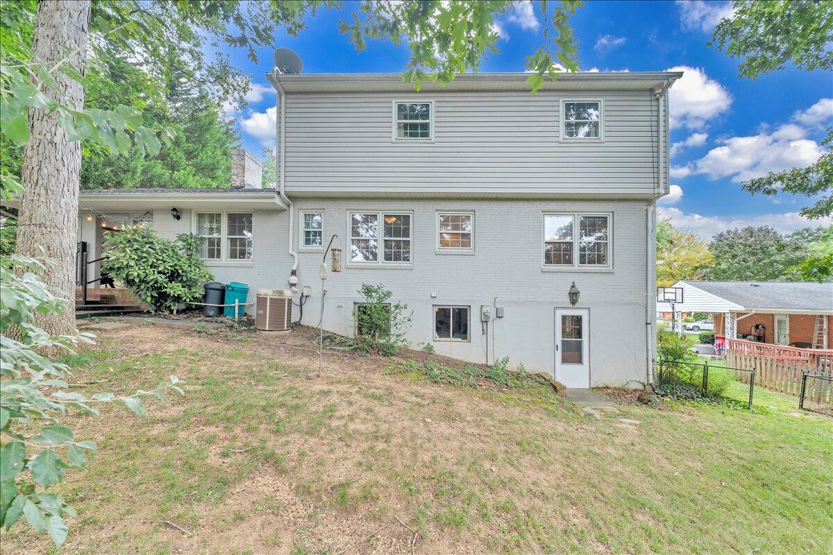 2973 Tree Swallow RD