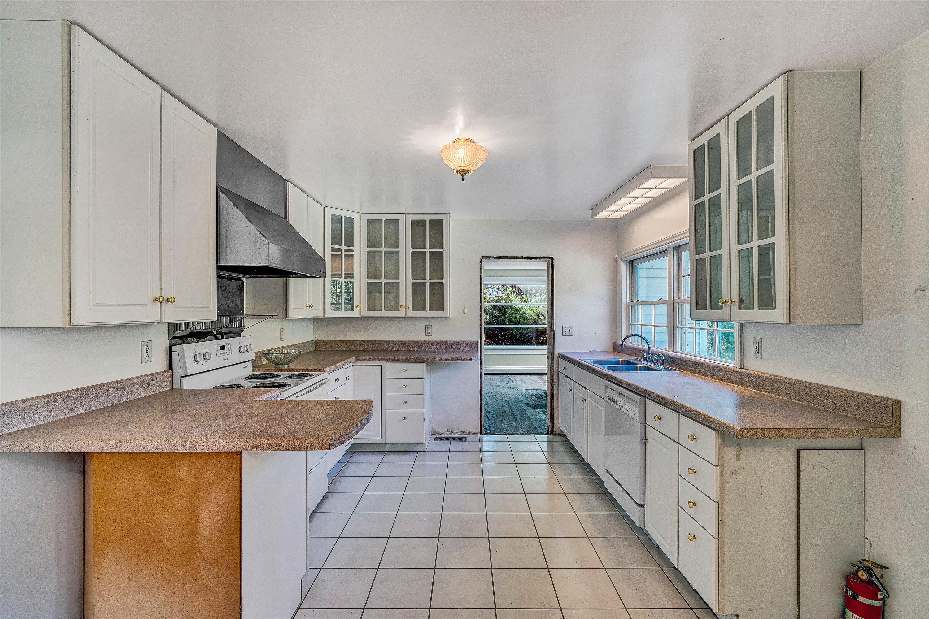 9459 AIRPOINT DR