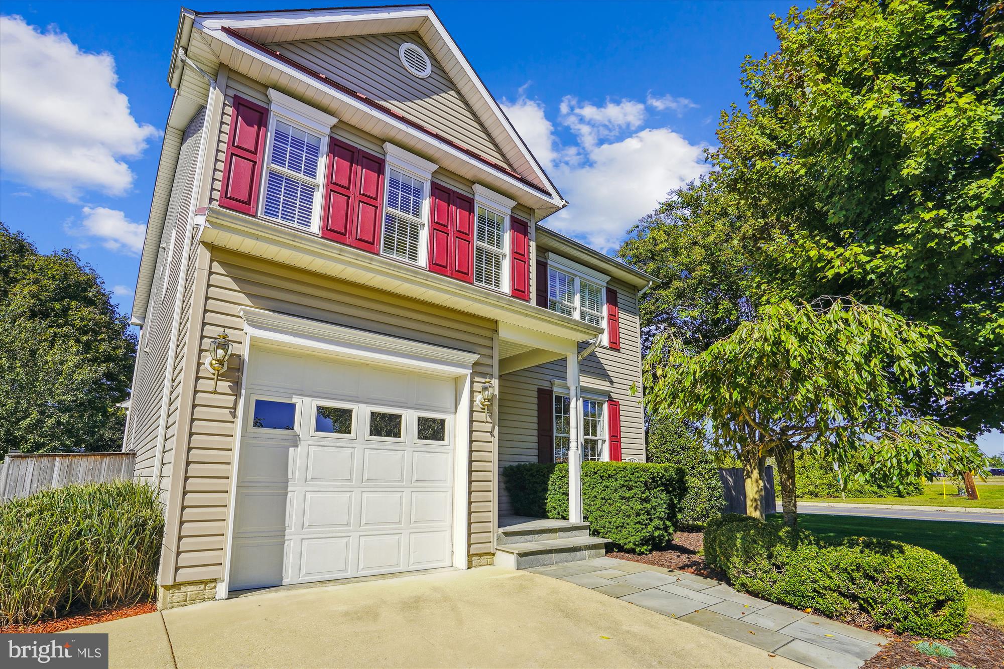 321 Linden Ave