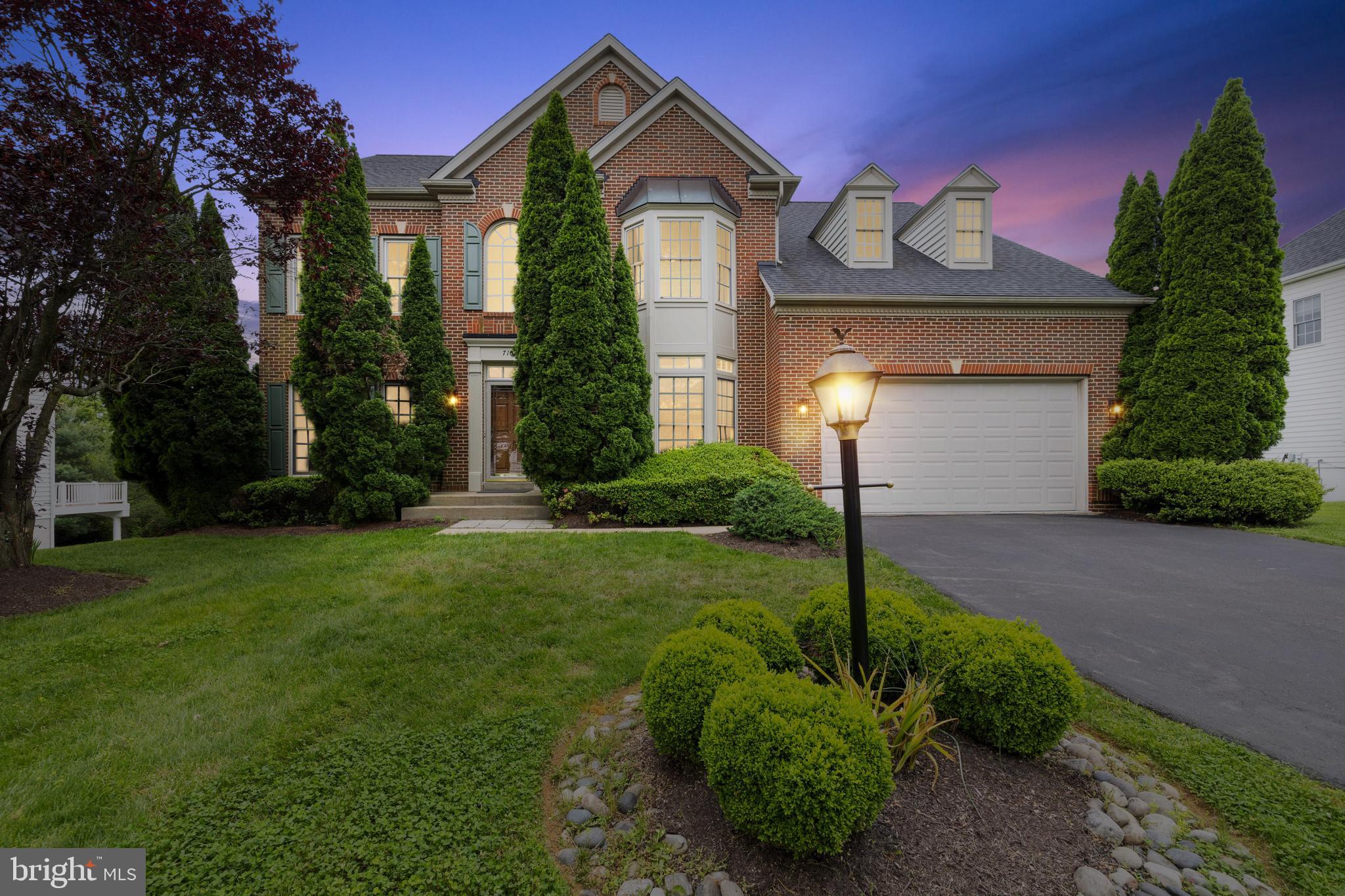 7106 Stratos Ln
