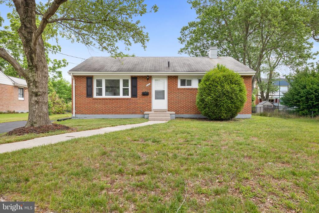 6421 DORSET DRIVE