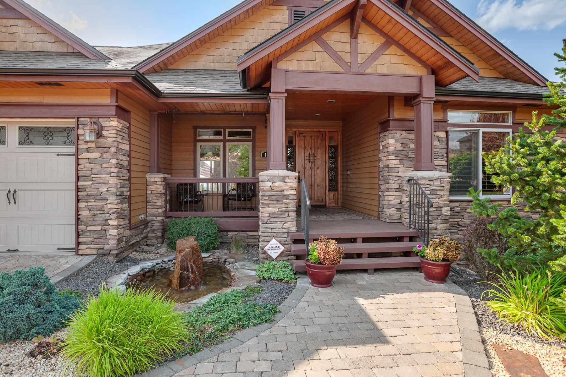 151 N Legend Tree Dr