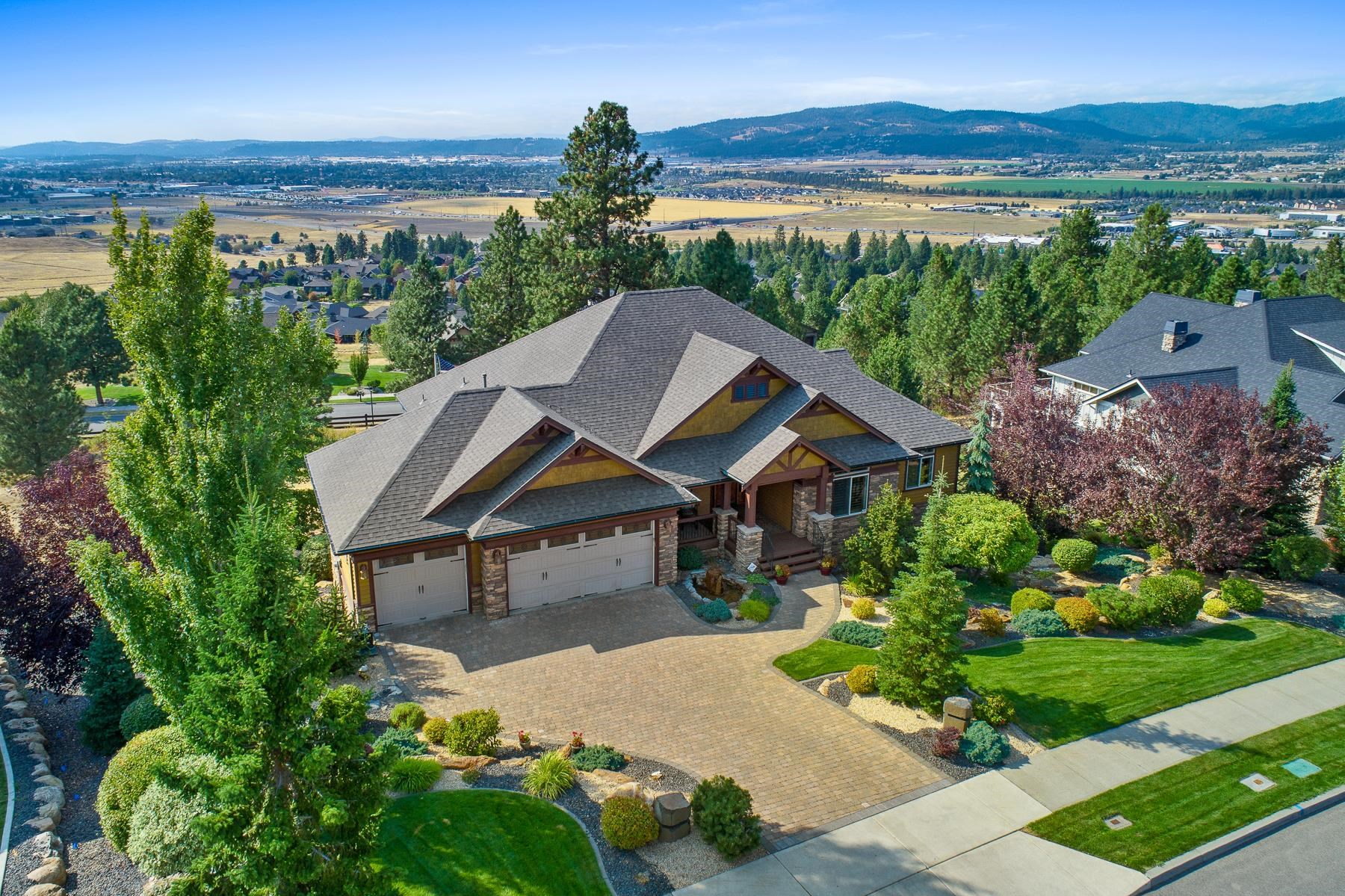 151 N Legend Tree Dr