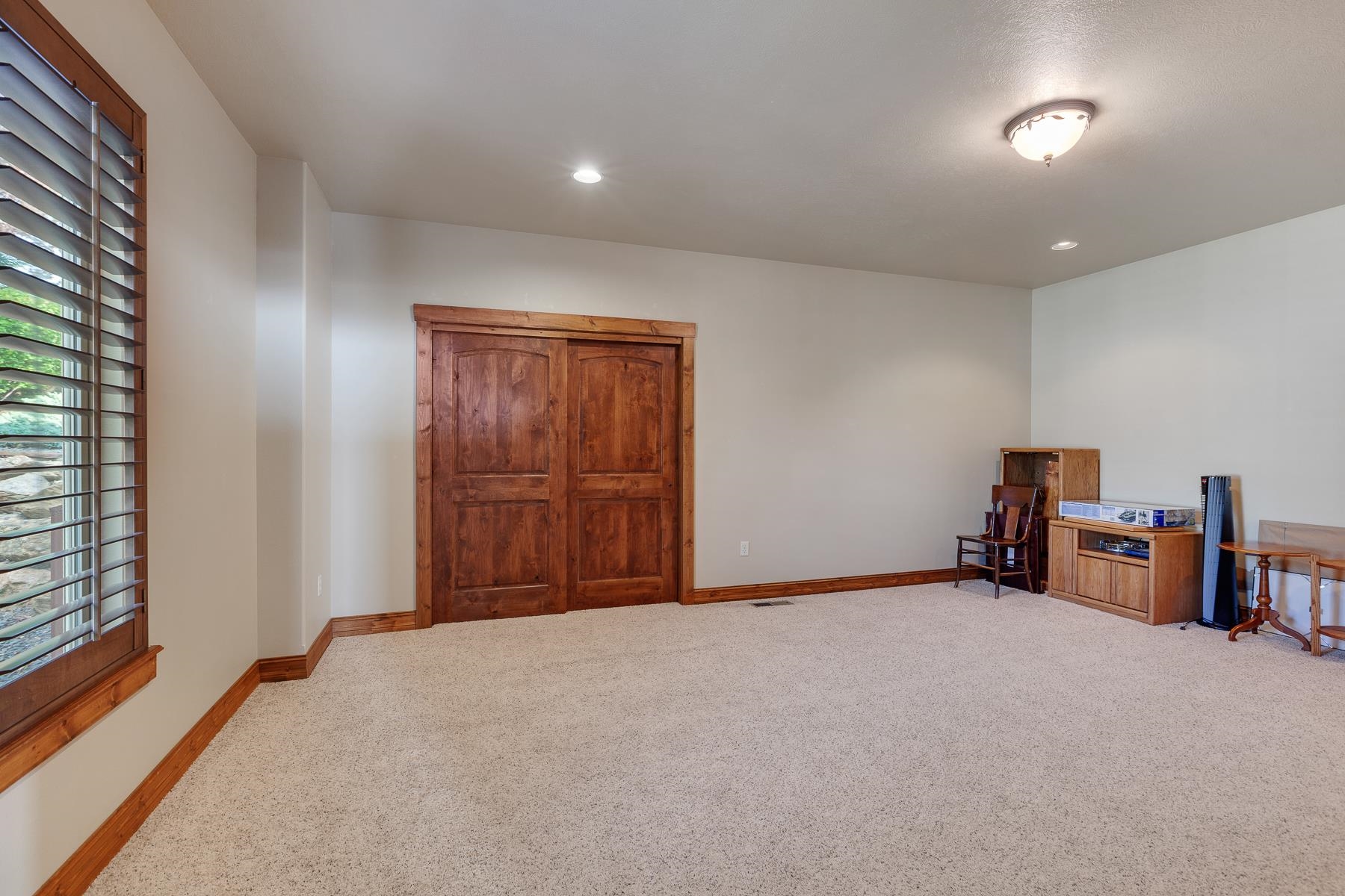 151 N Legend Tree Dr