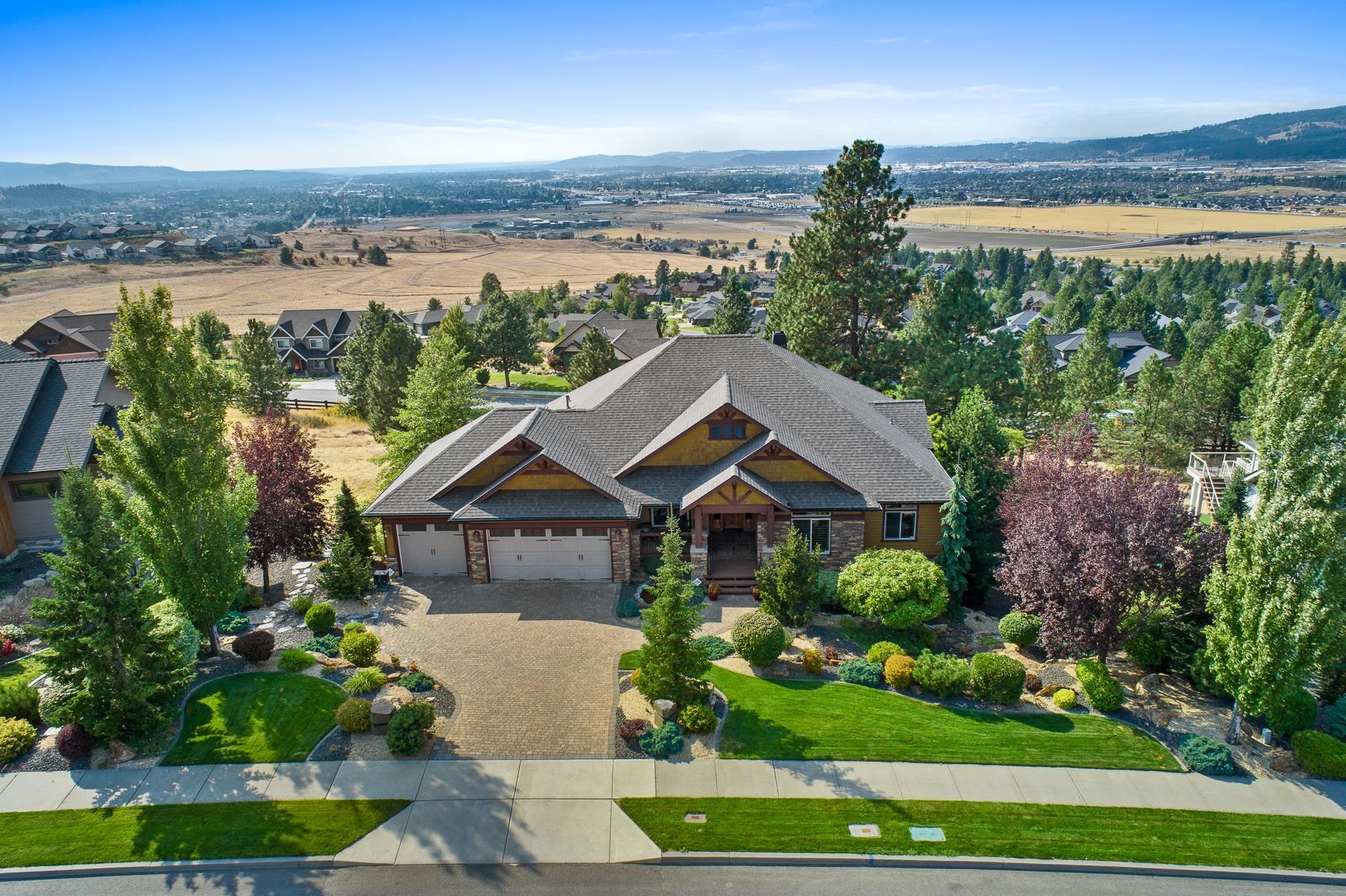 151 N Legend Tree Dr