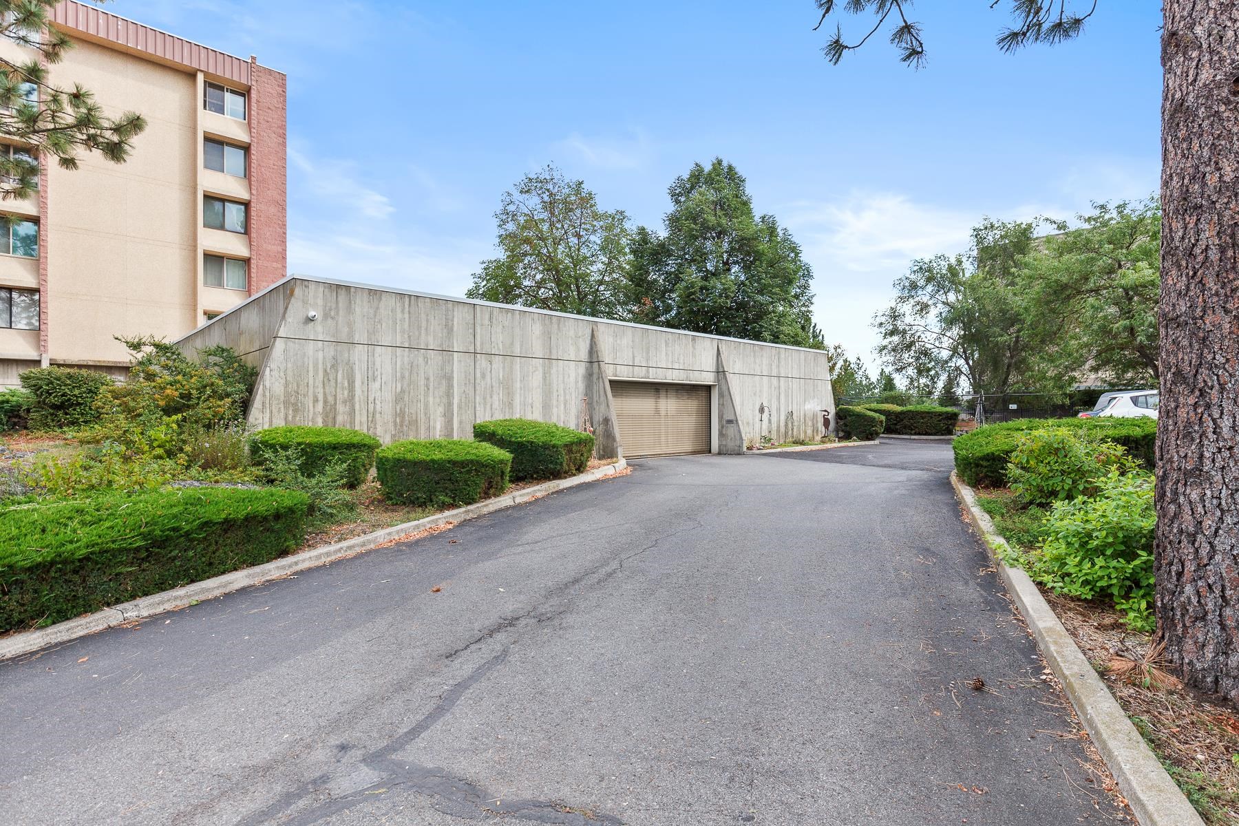 1311 S Westcliff Place Pl