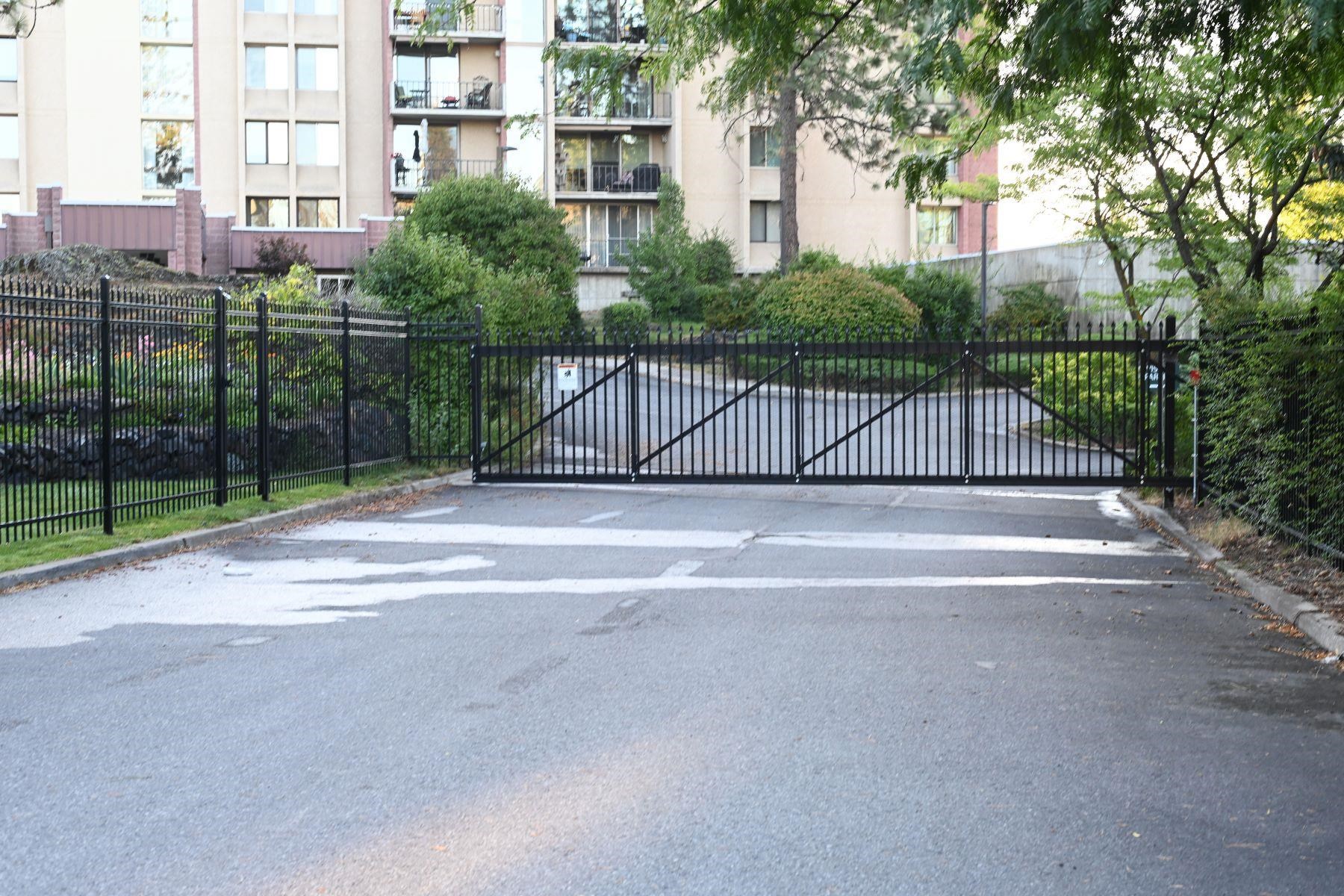 1311 S Westcliff Place Pl