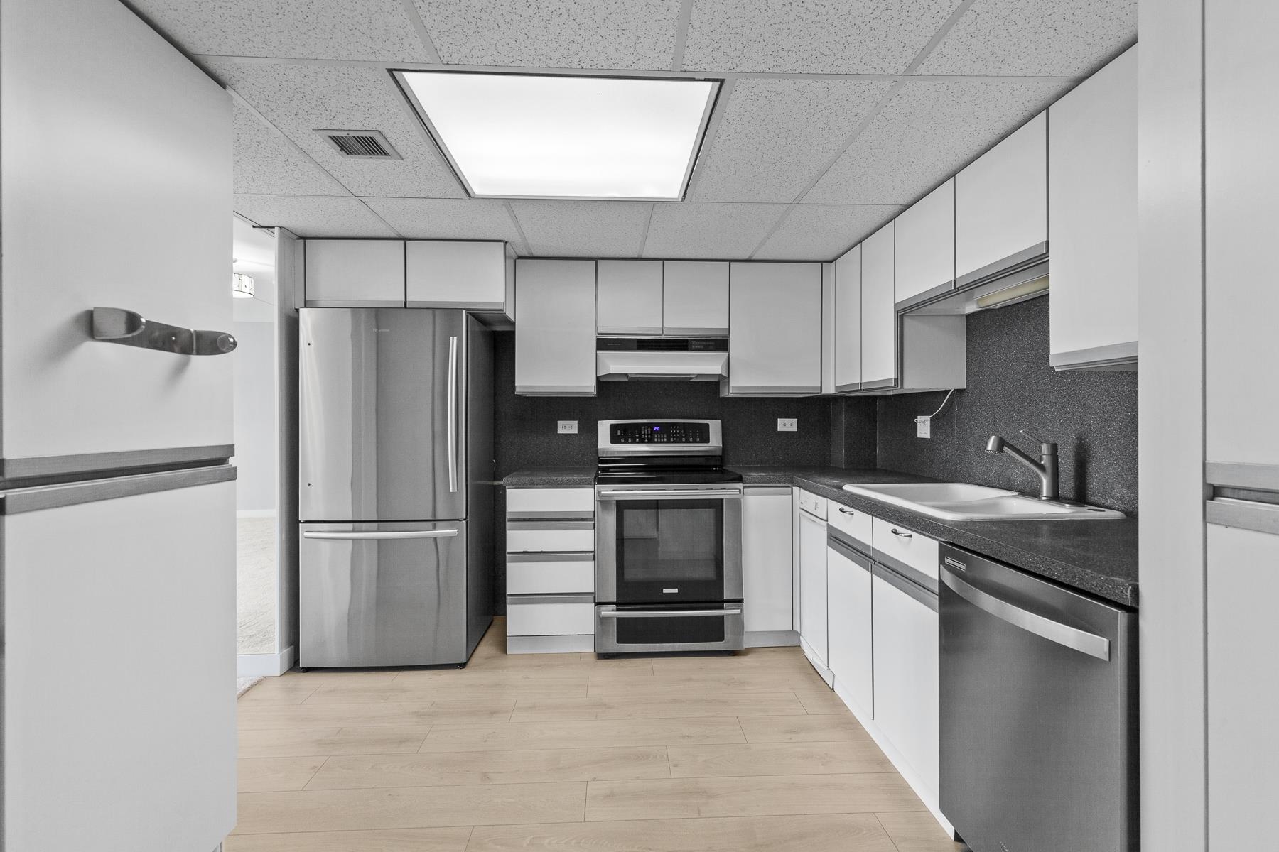 1311 S Westcliff Place Pl