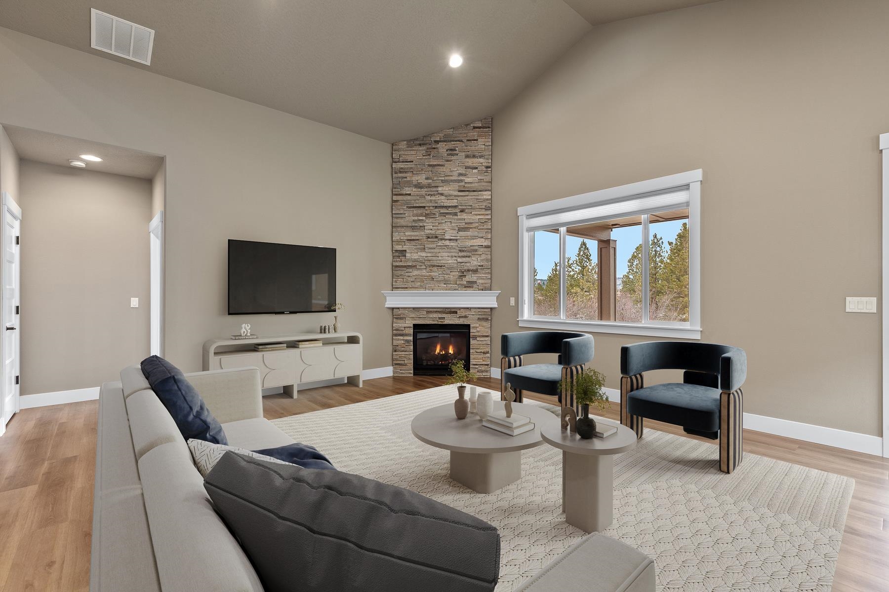 22835 E Edgewater Ln