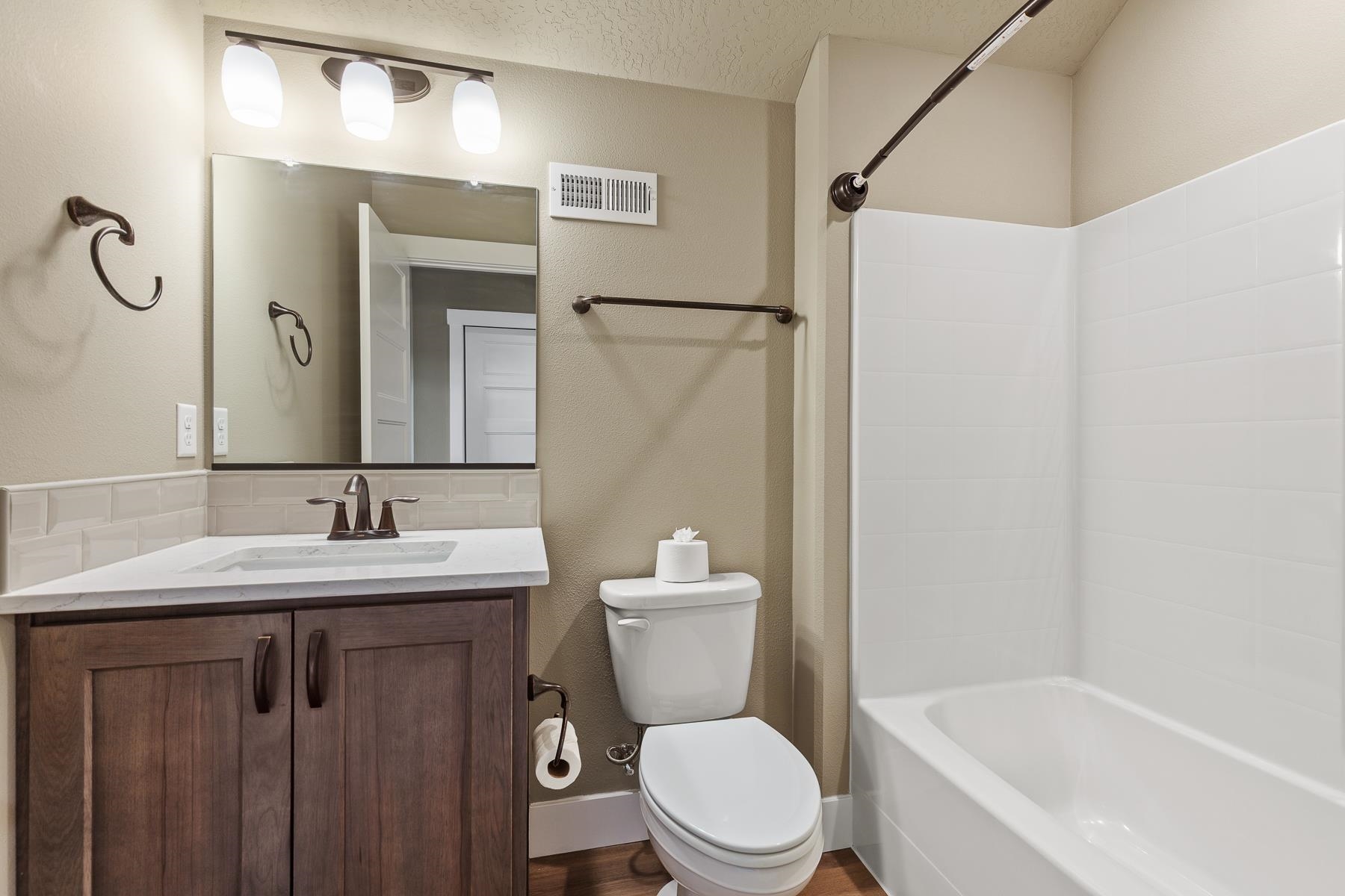 22835 E Edgewater Ln