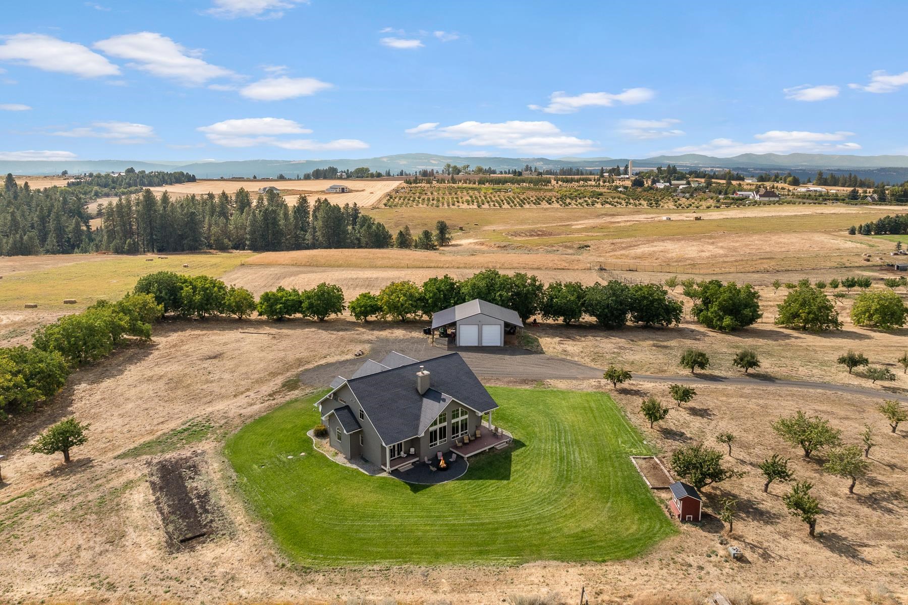 8808 E Green Bluff Rd