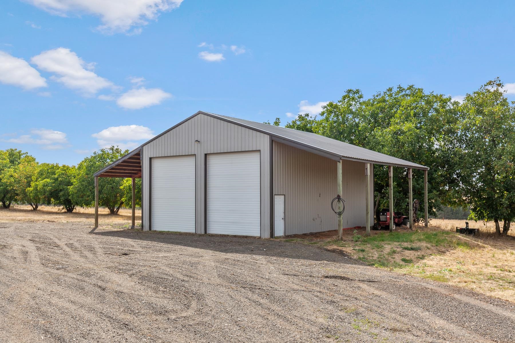 8808 E Green Bluff Rd