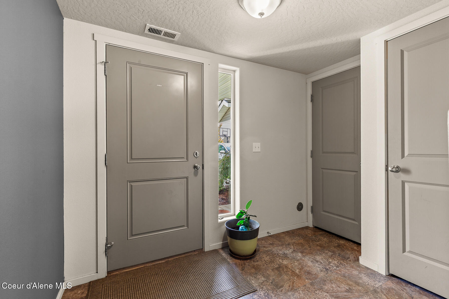 6947 N Fast Hawk Ln, Coeur d'Alene