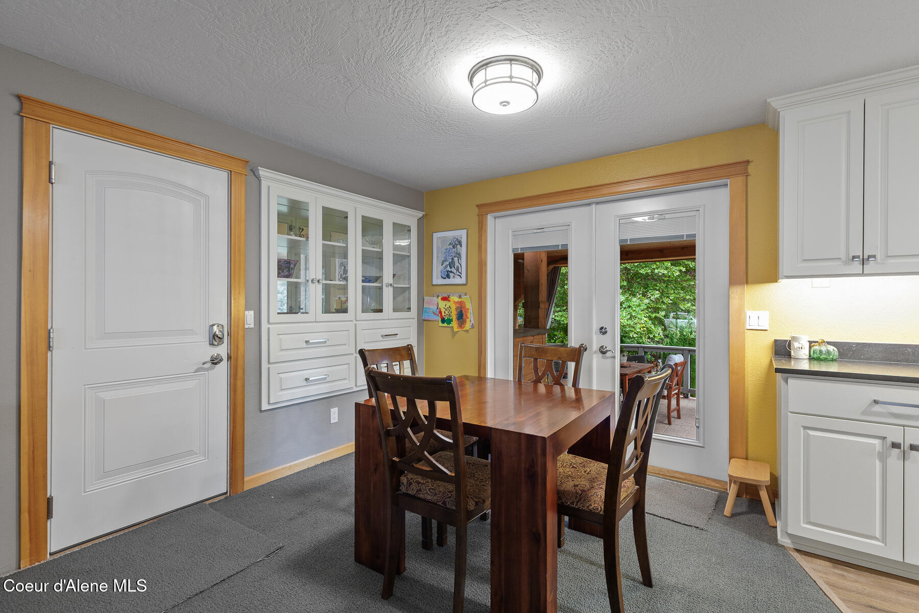 5936 N Pinegrove Dr, Coeur d'Alene