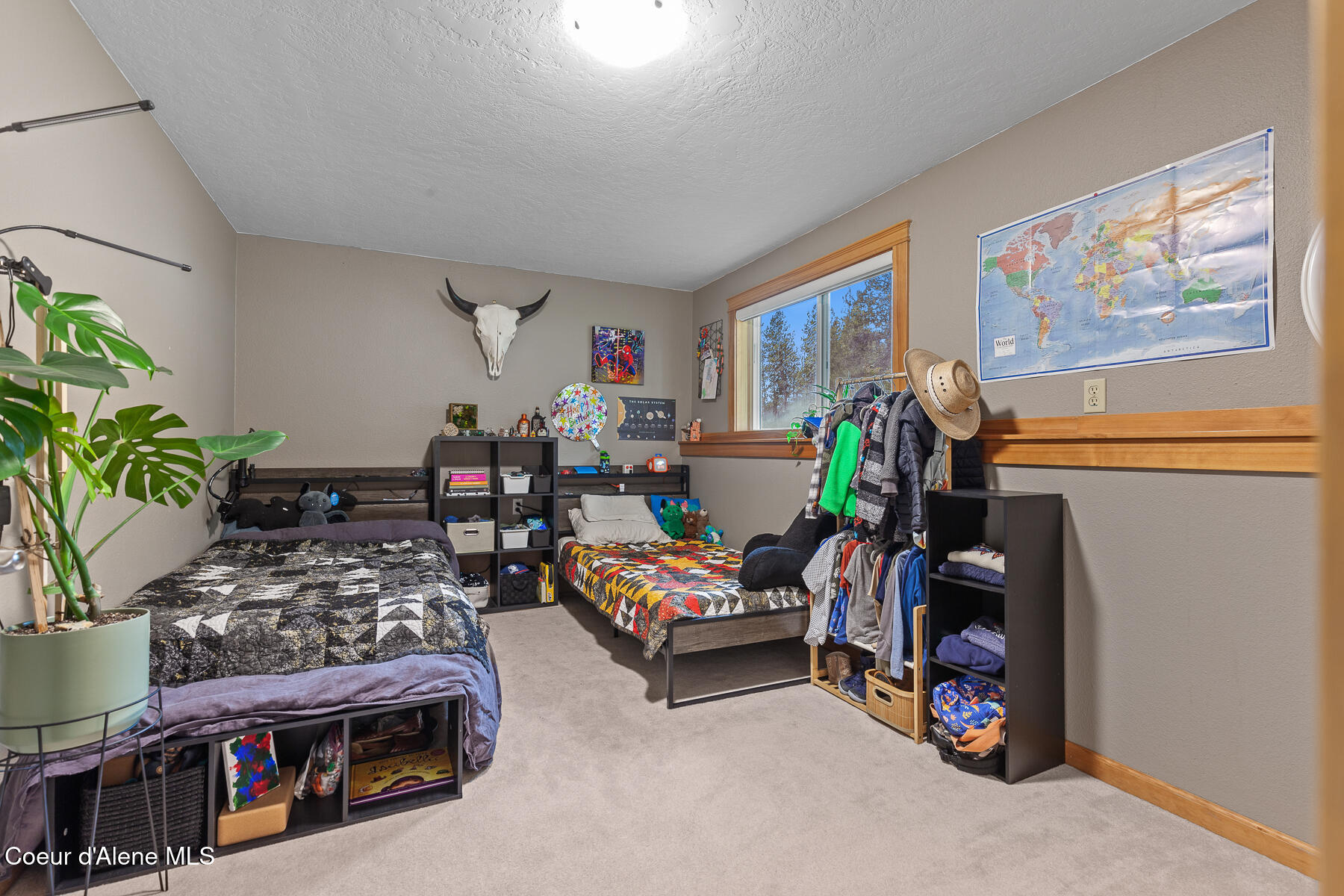 5936 N Pinegrove Dr, Coeur d'Alene