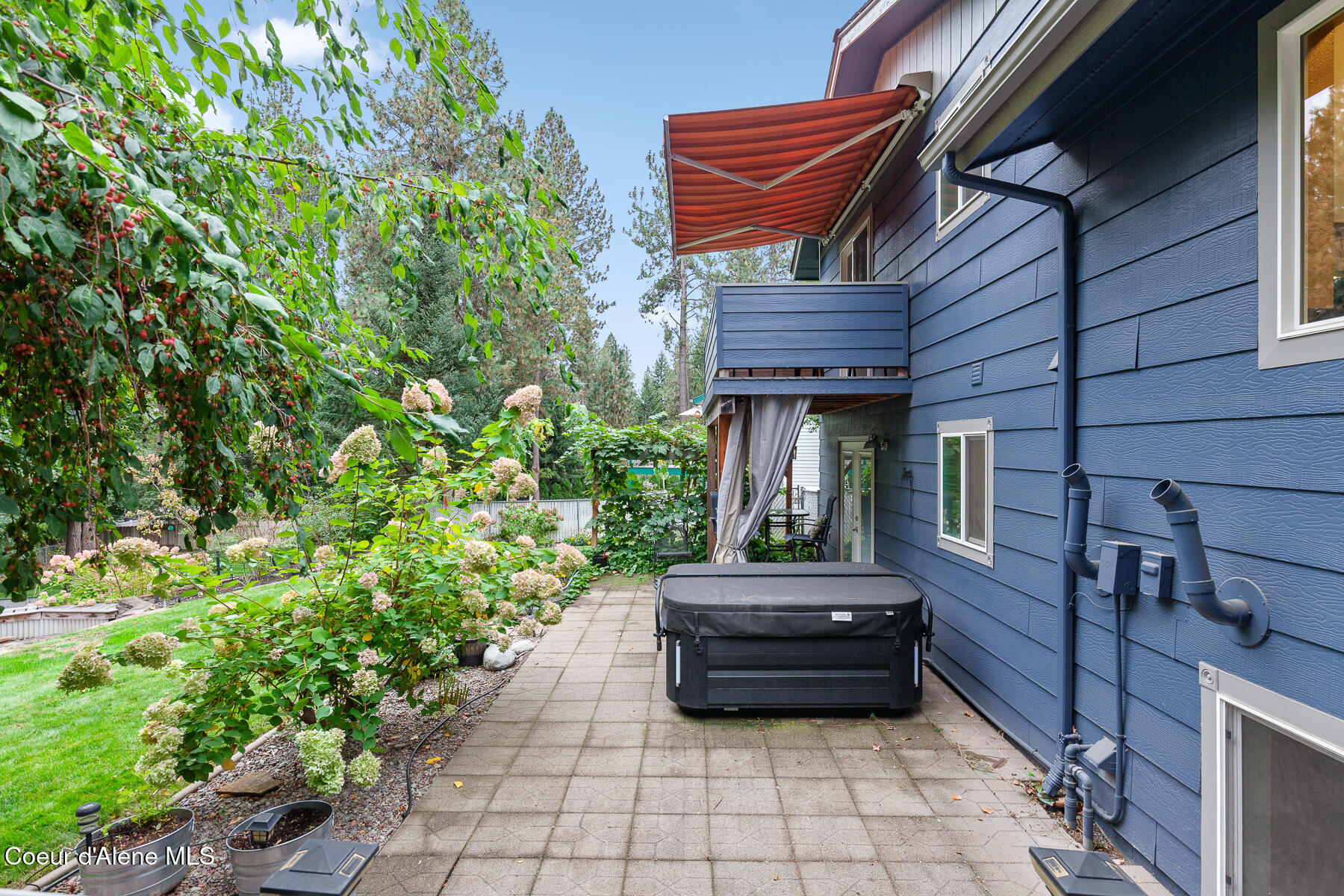 5936 N Pinegrove Dr, Coeur d'Alene