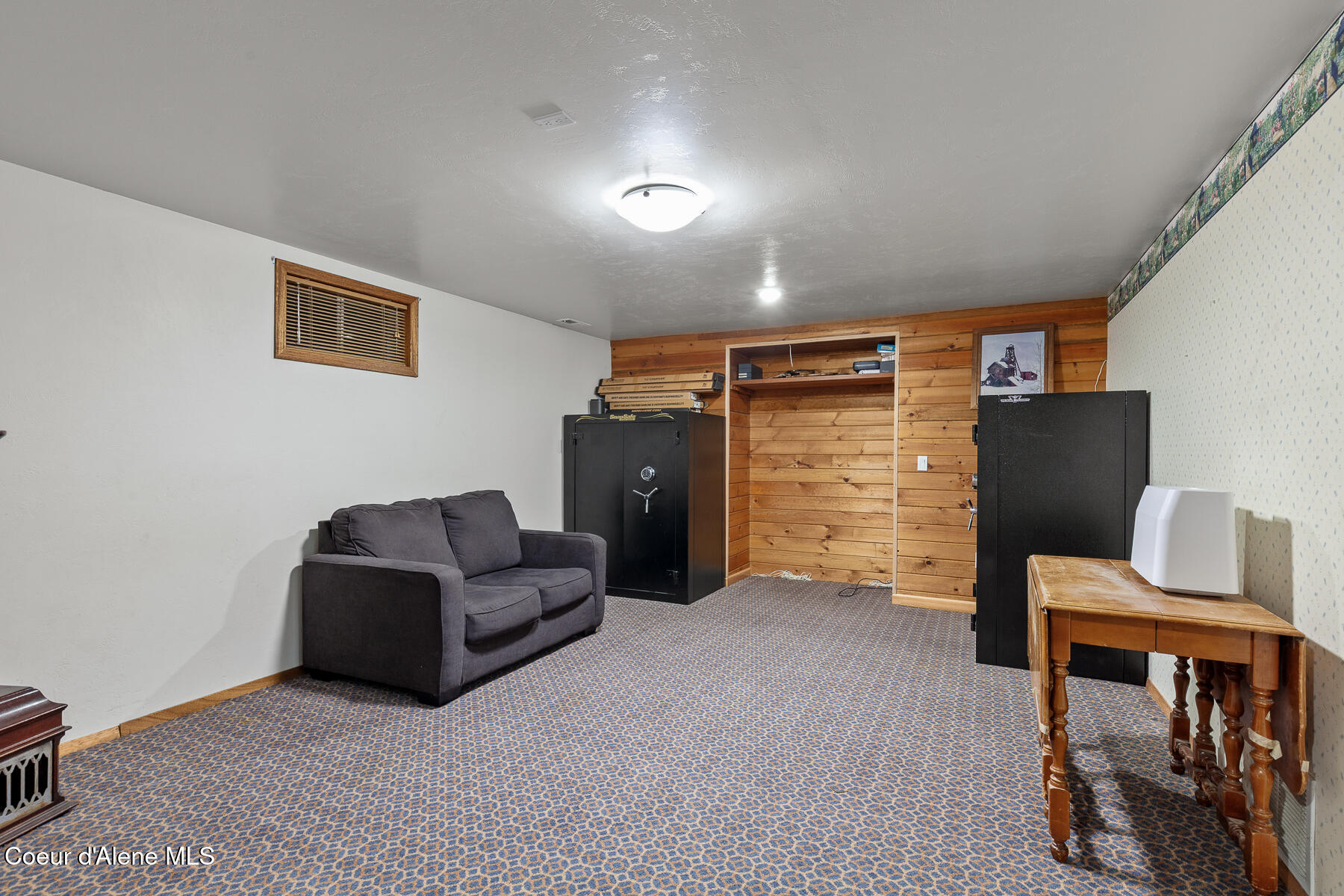 5936 N Pinegrove Dr, Coeur d'Alene