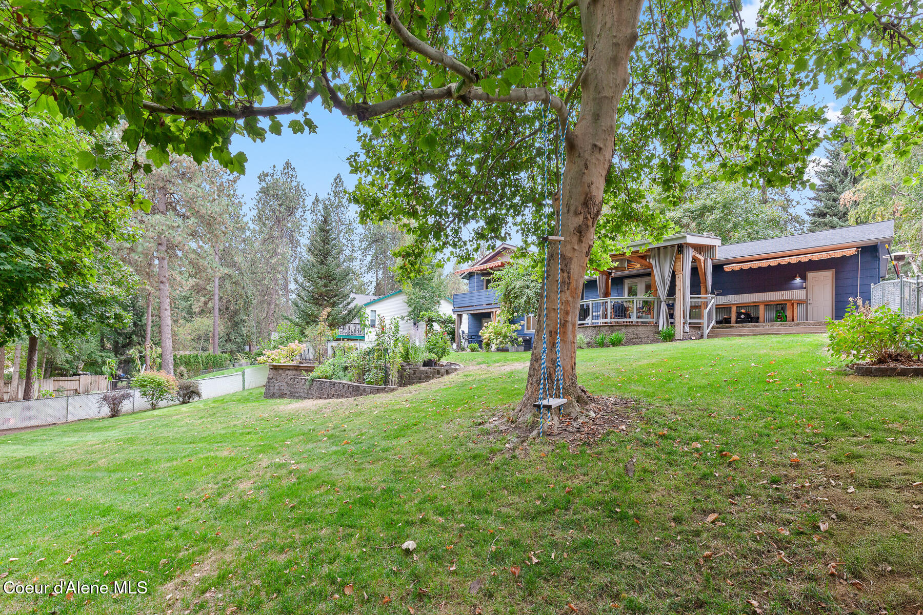 5936 N Pinegrove Dr, Coeur d'Alene