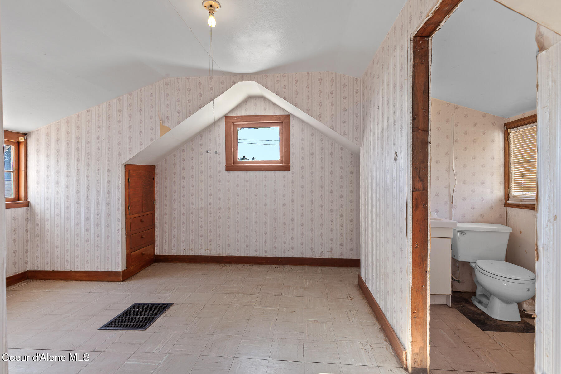 1312 E Lakeside Ave, Coeur d'Alene