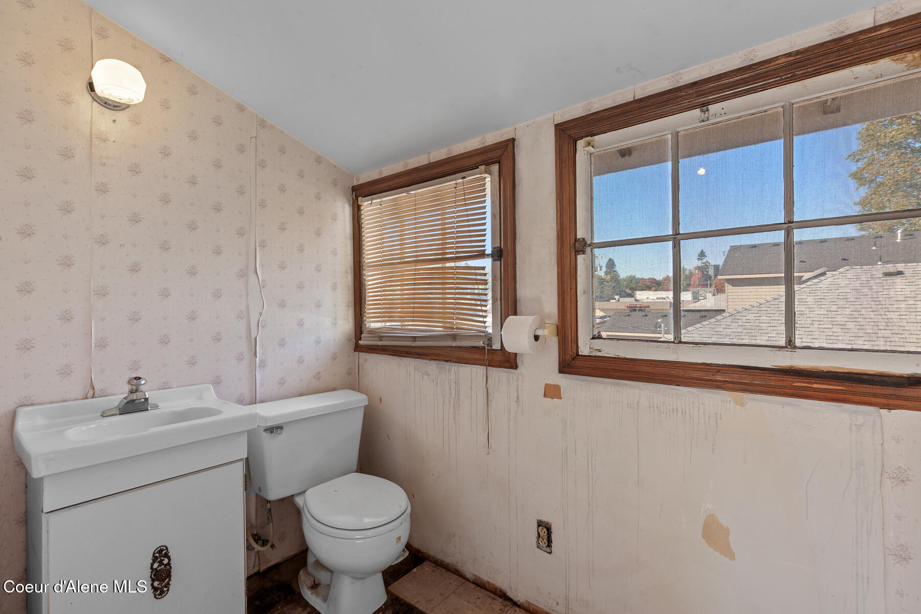 1312 E Lakeside Ave, Coeur d'Alene