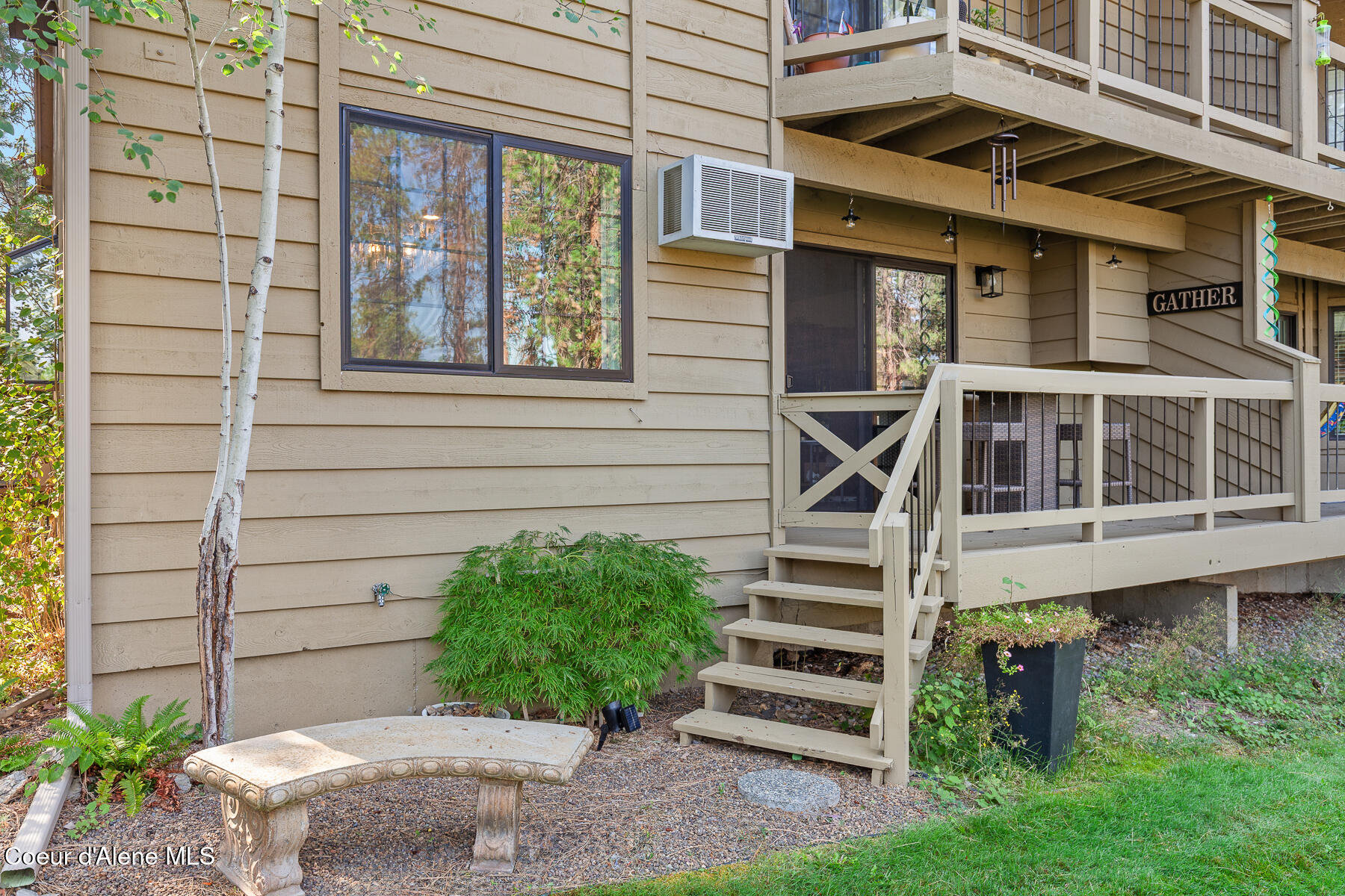 101 S Neyland Ave, 2