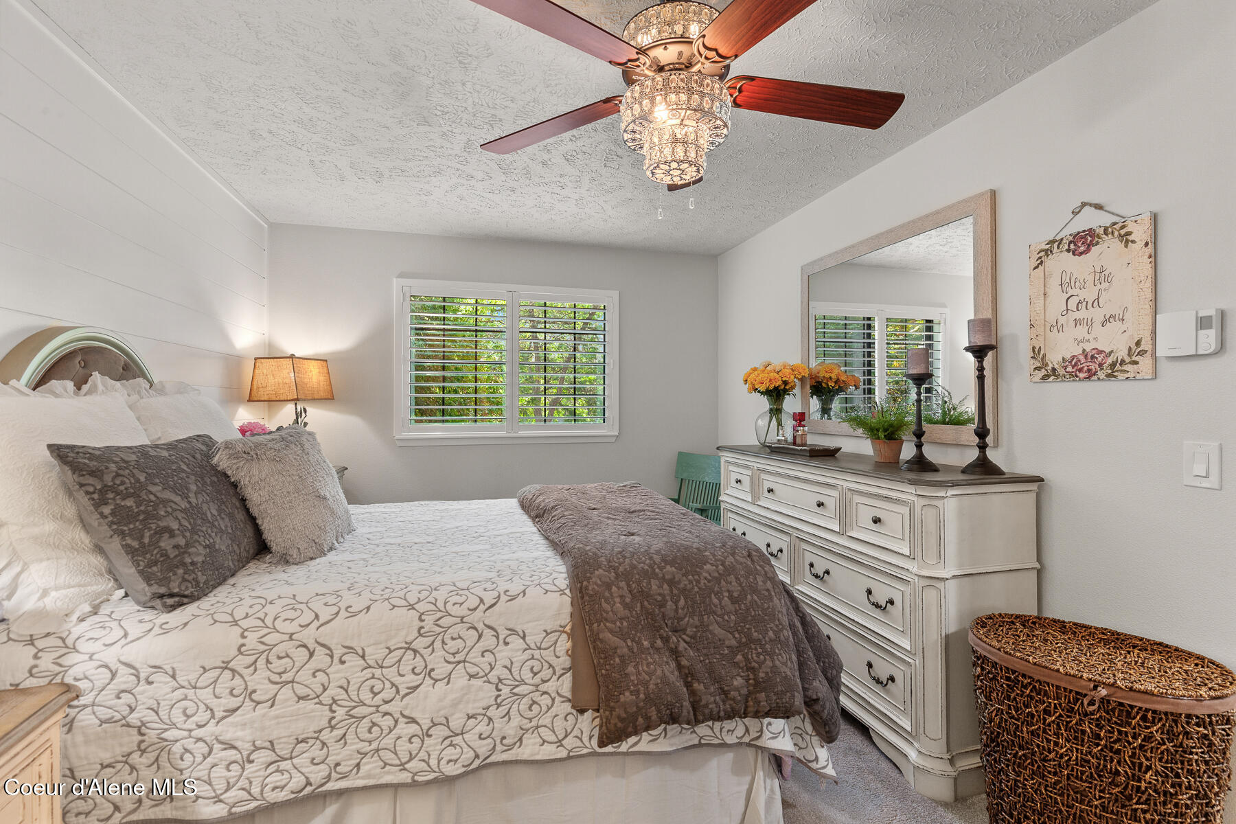 101 S Neyland Ave, 2