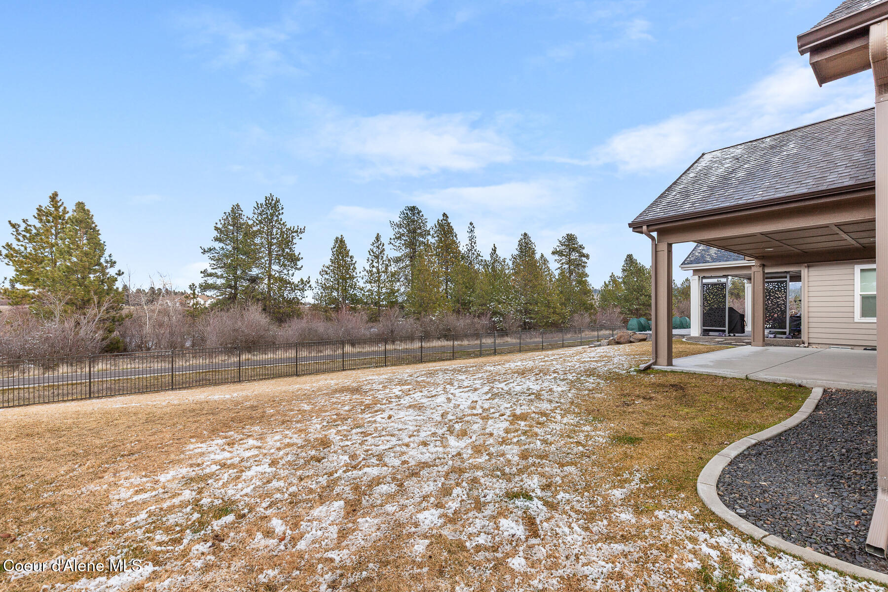 22835 E Edgewater Ln