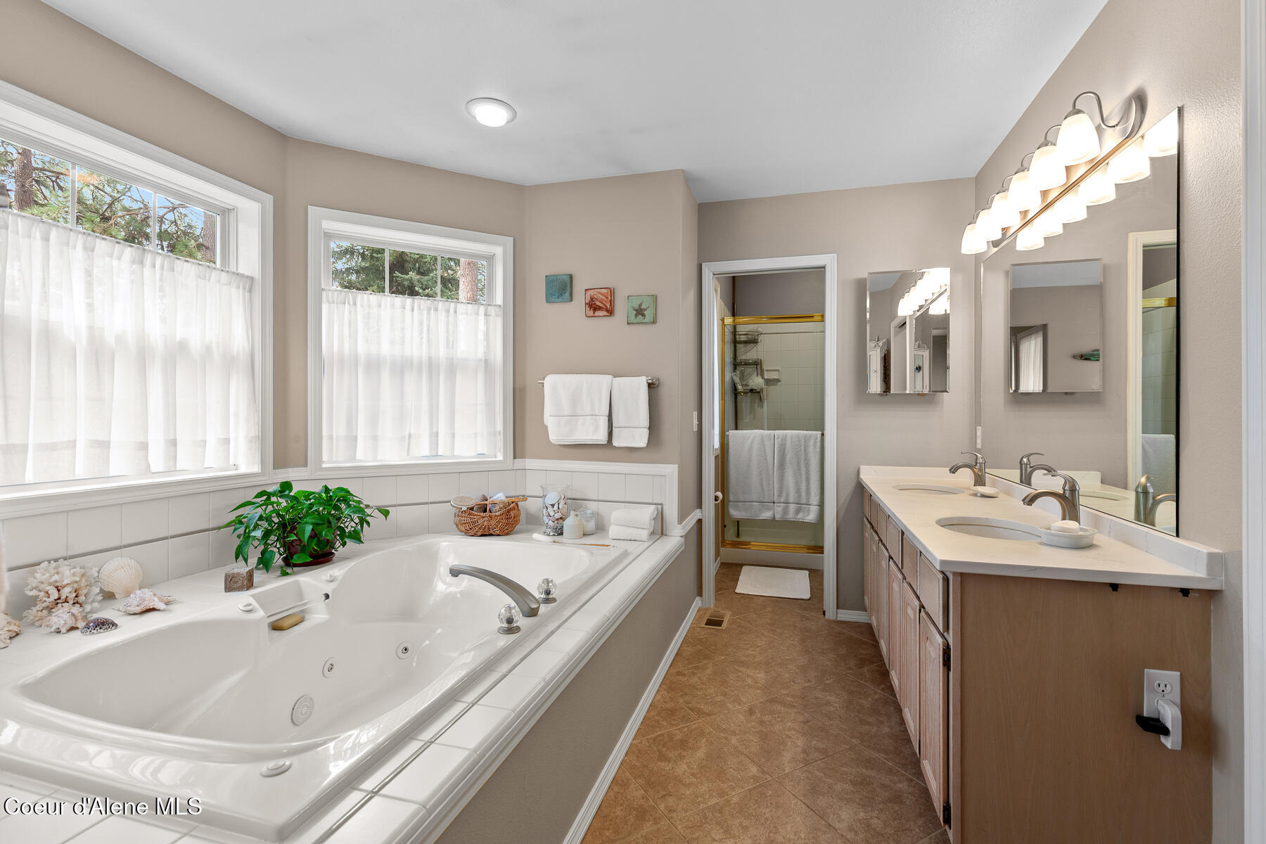 2210 W CANYON DR, Coeur d'Alene