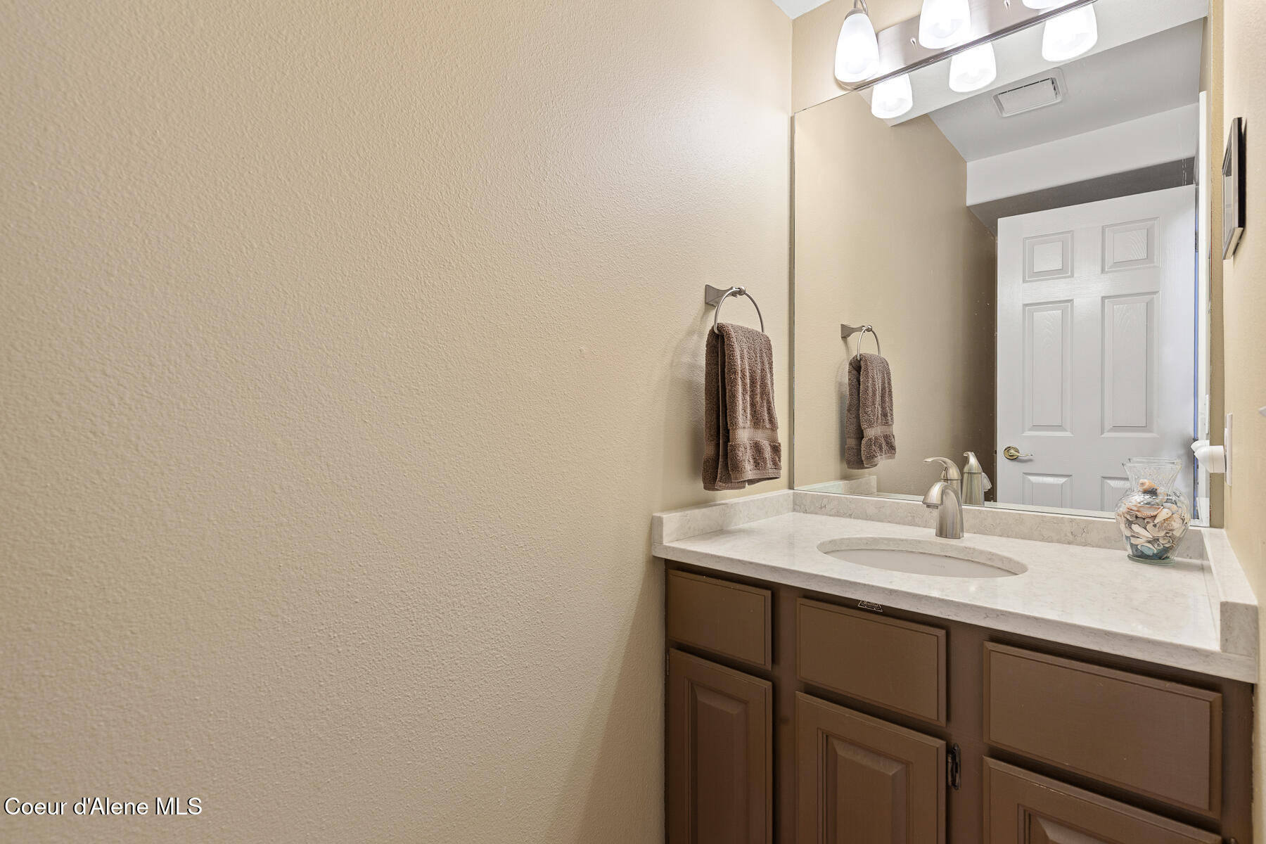 2210 W CANYON DR, Coeur d'Alene