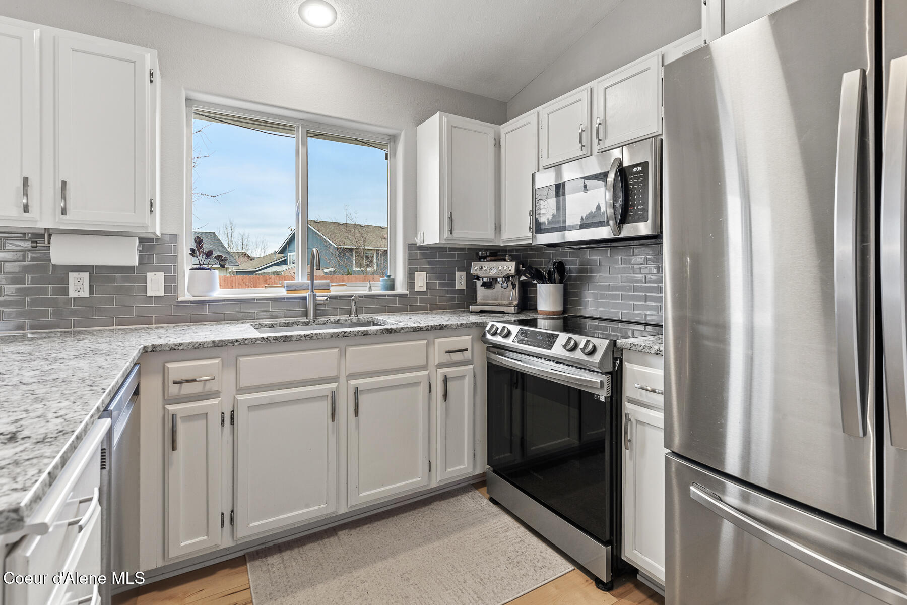 4042 N COUPLES DR, Coeur d'Alene