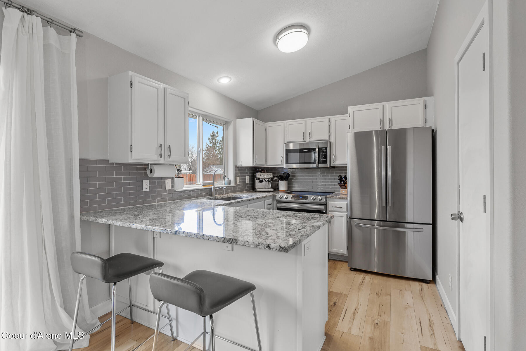 4042 N COUPLES DR, Coeur d'Alene