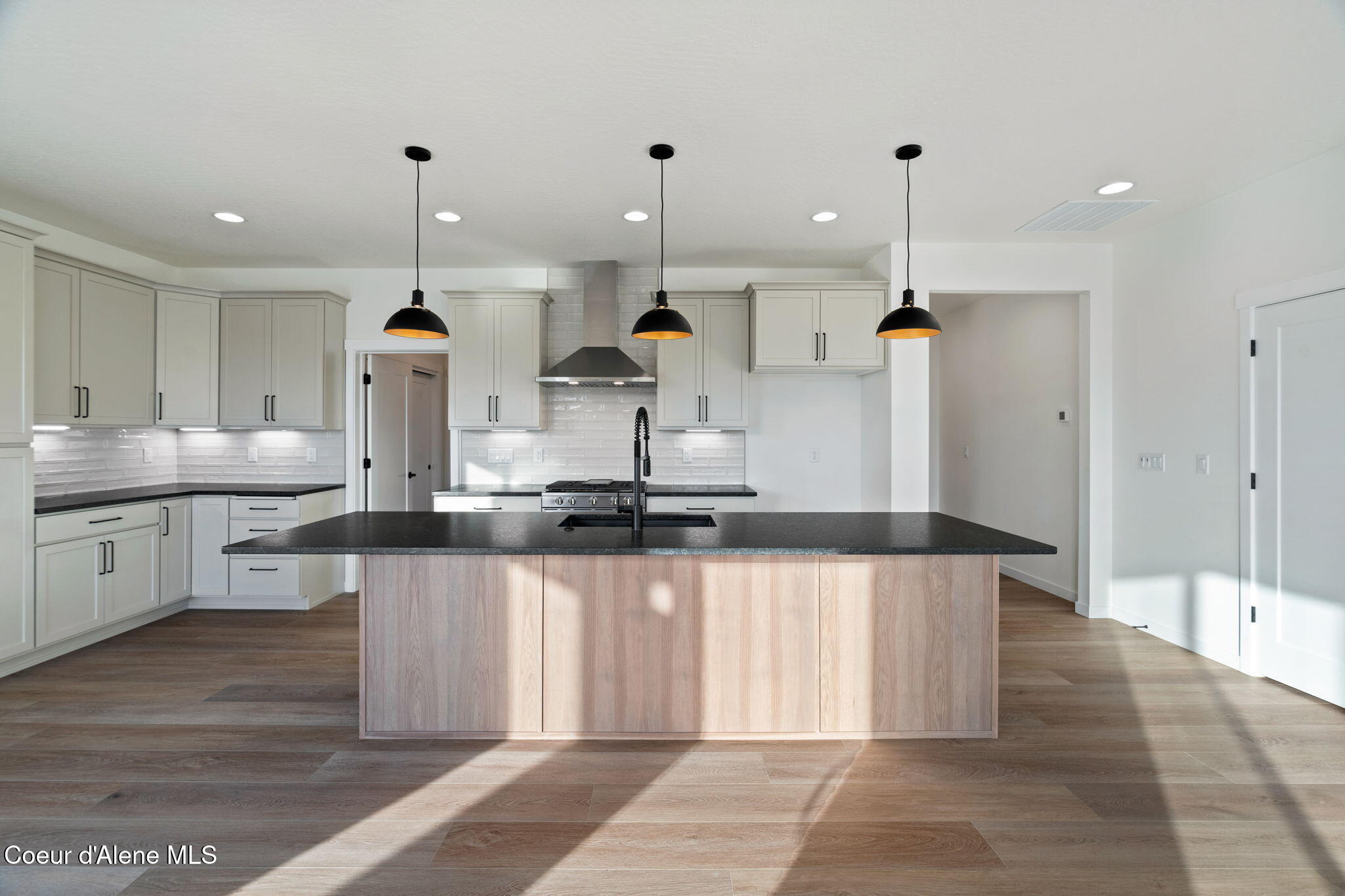 7612 N GIRARD CIR, Coeur d'Alene