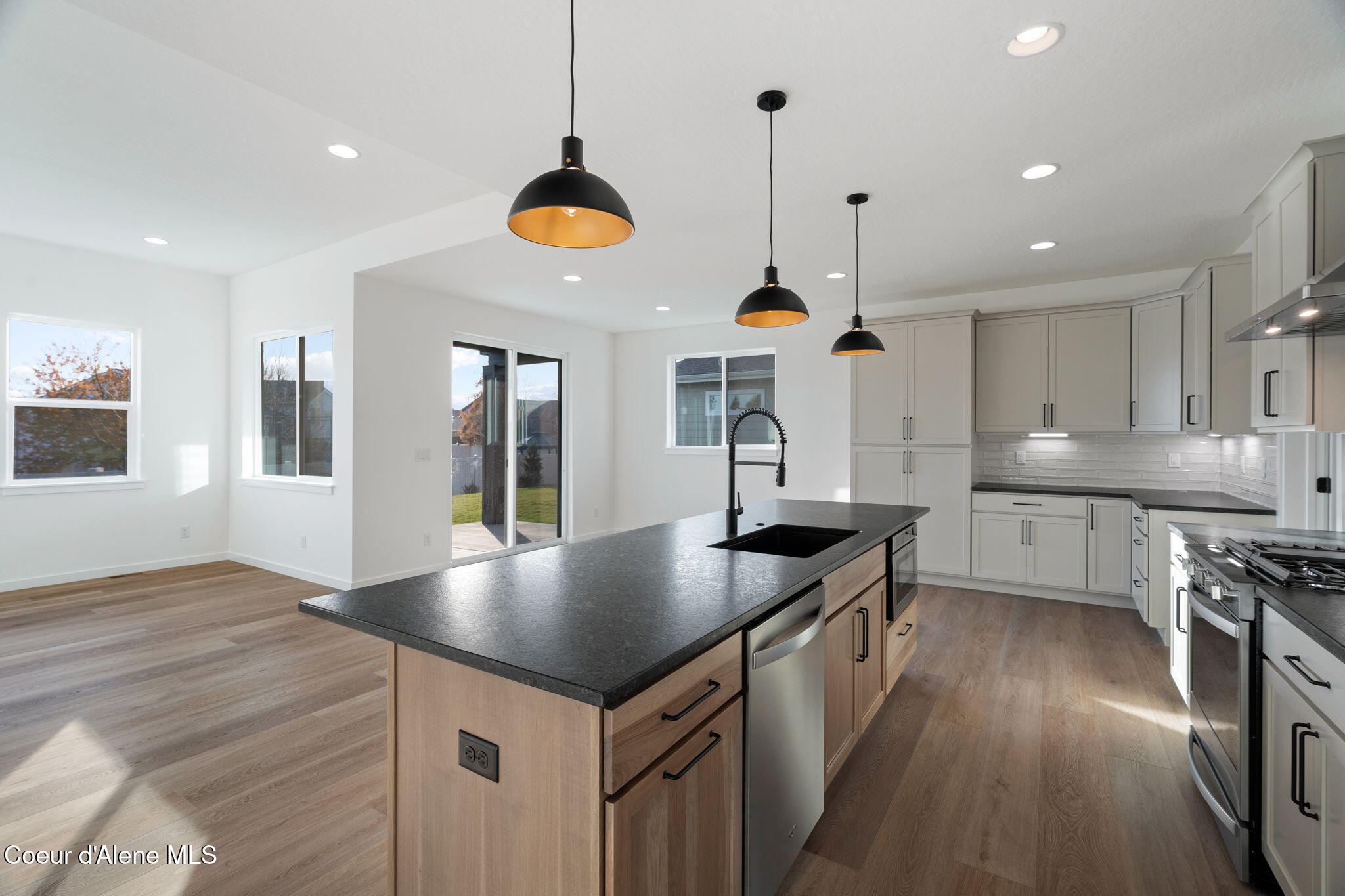 7612 N GIRARD CIR, Coeur d'Alene