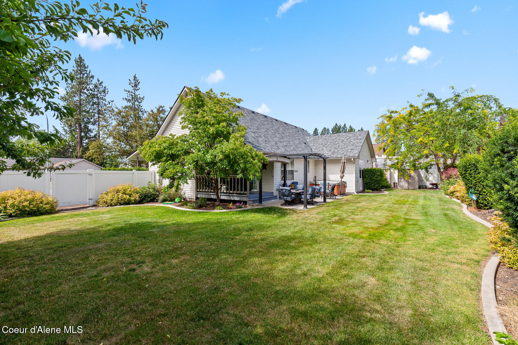 1143 W SYCAMORE AVE, Coeur d'Alene