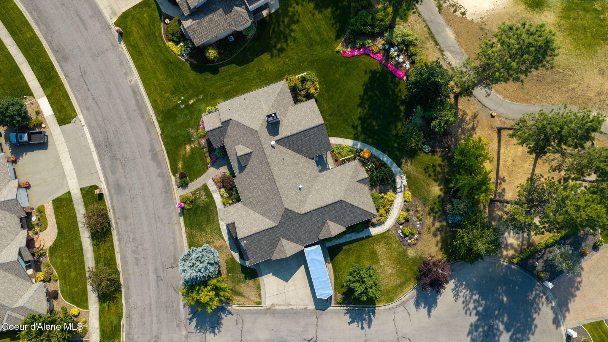 694 N McDonald CT