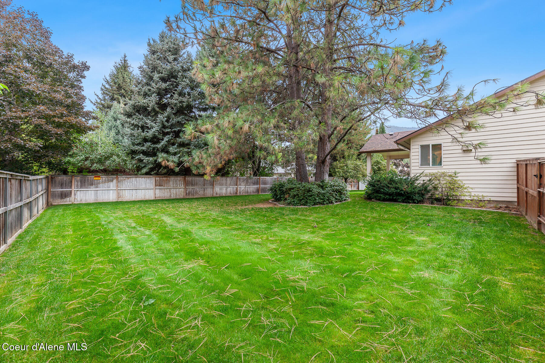 2601 E THOMAS HILL DR, Coeur d'Alene