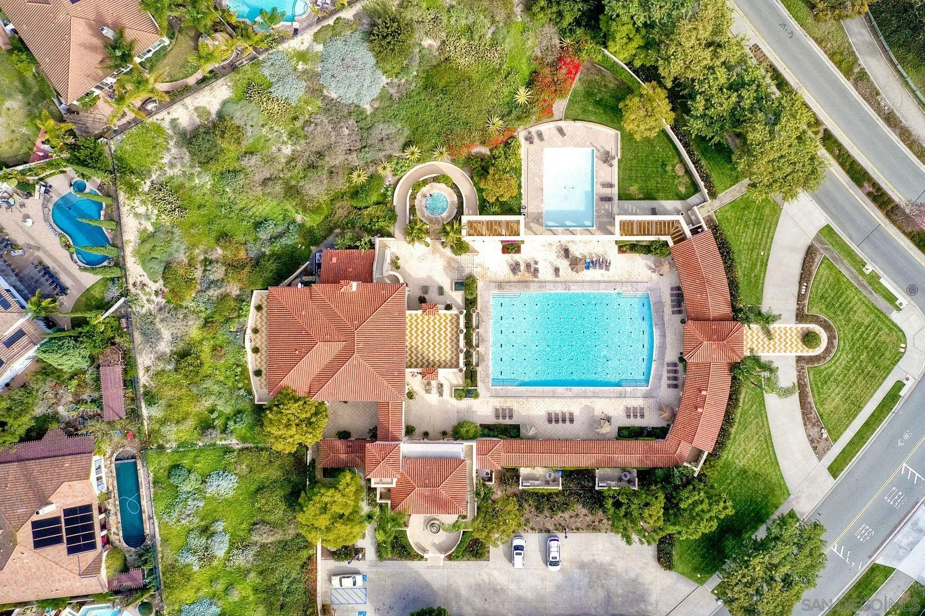 993 Hawthorne Creek Dr