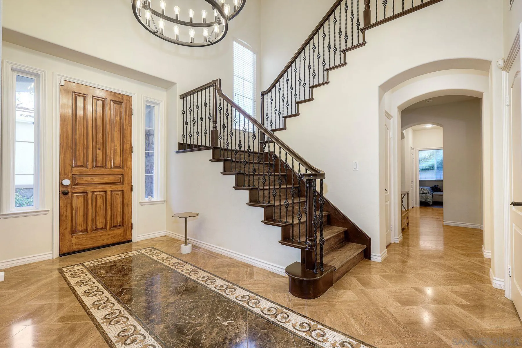 993 Hawthorne Creek Dr