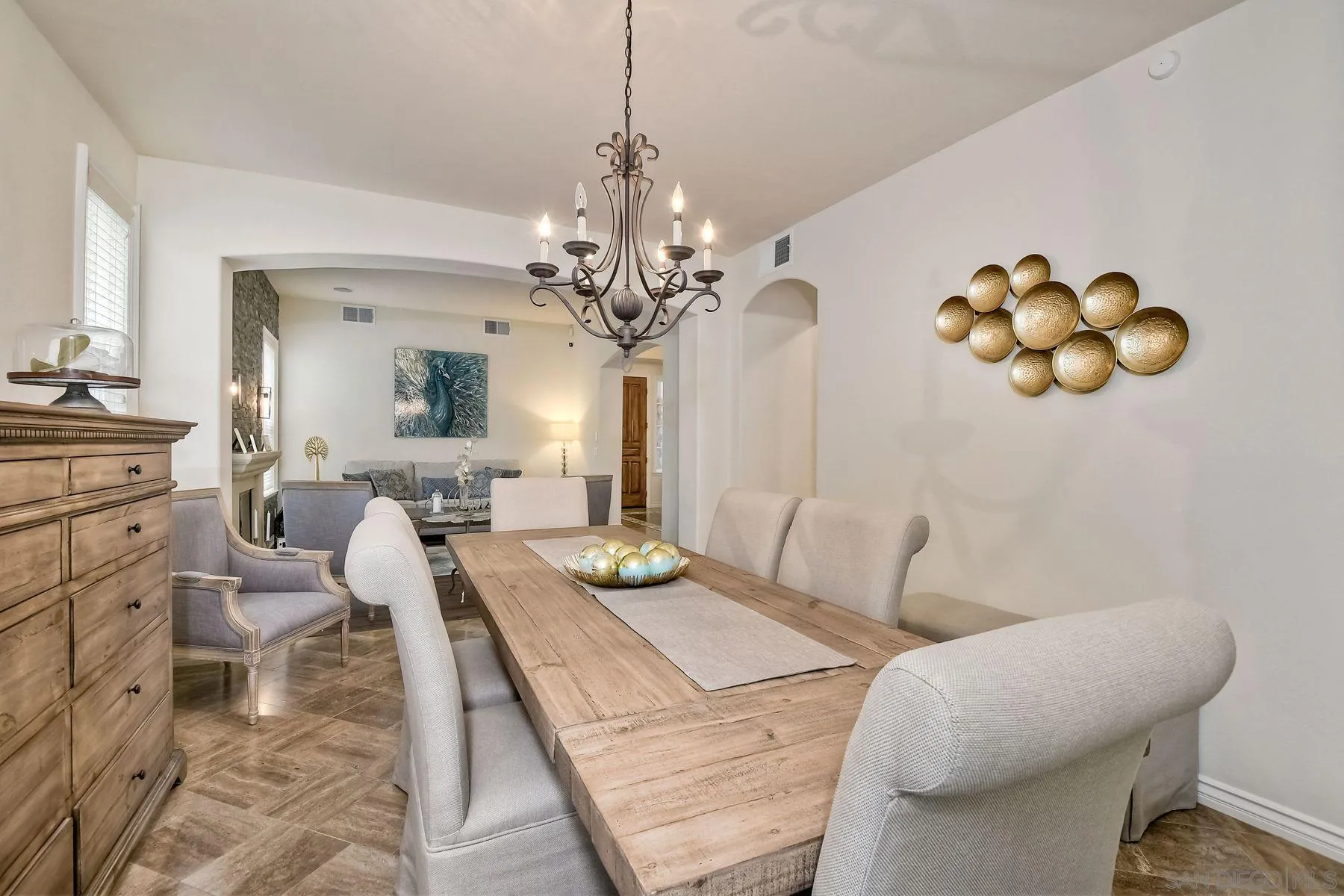 993 Hawthorne Creek Dr