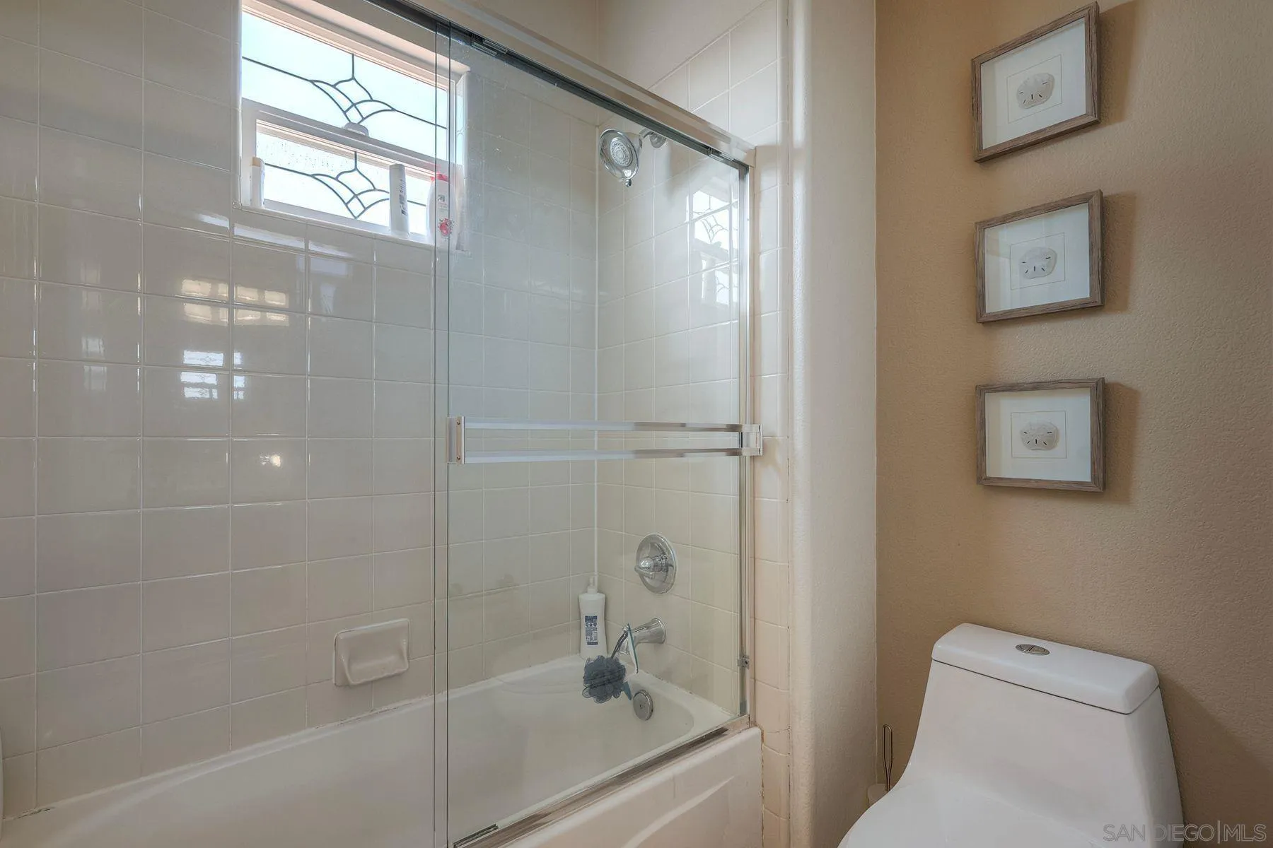 993 Hawthorne Creek Dr