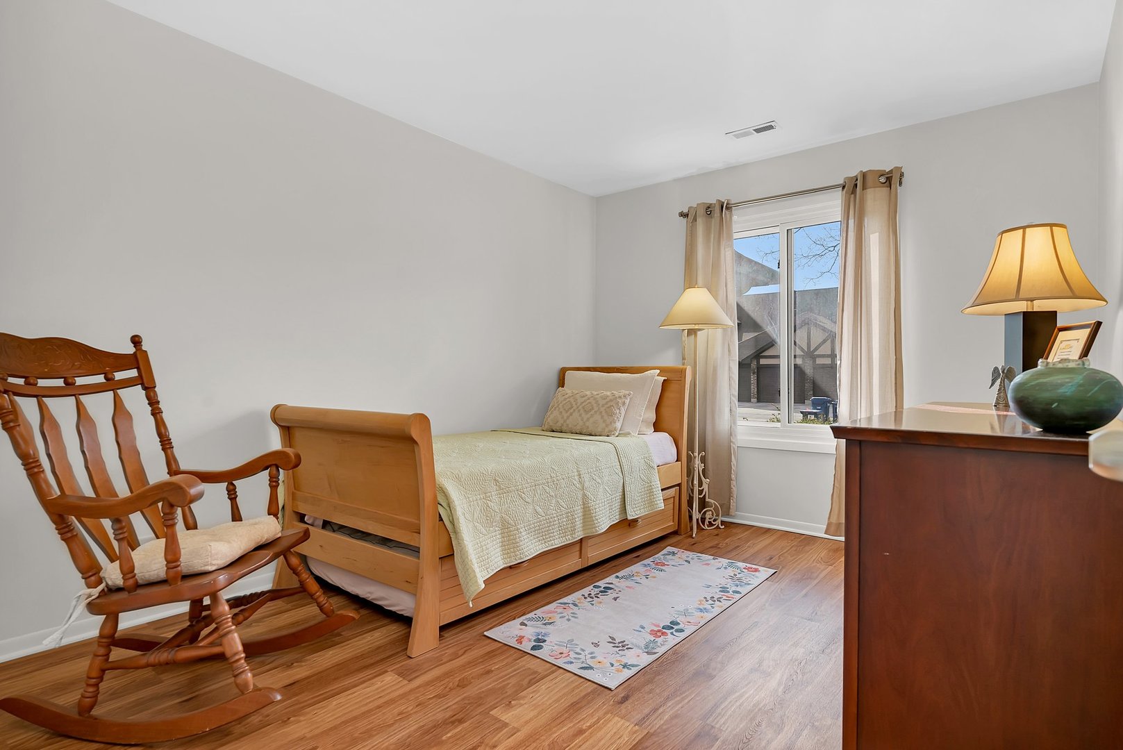 1720 Lakecliffe Drive Unit: 4306