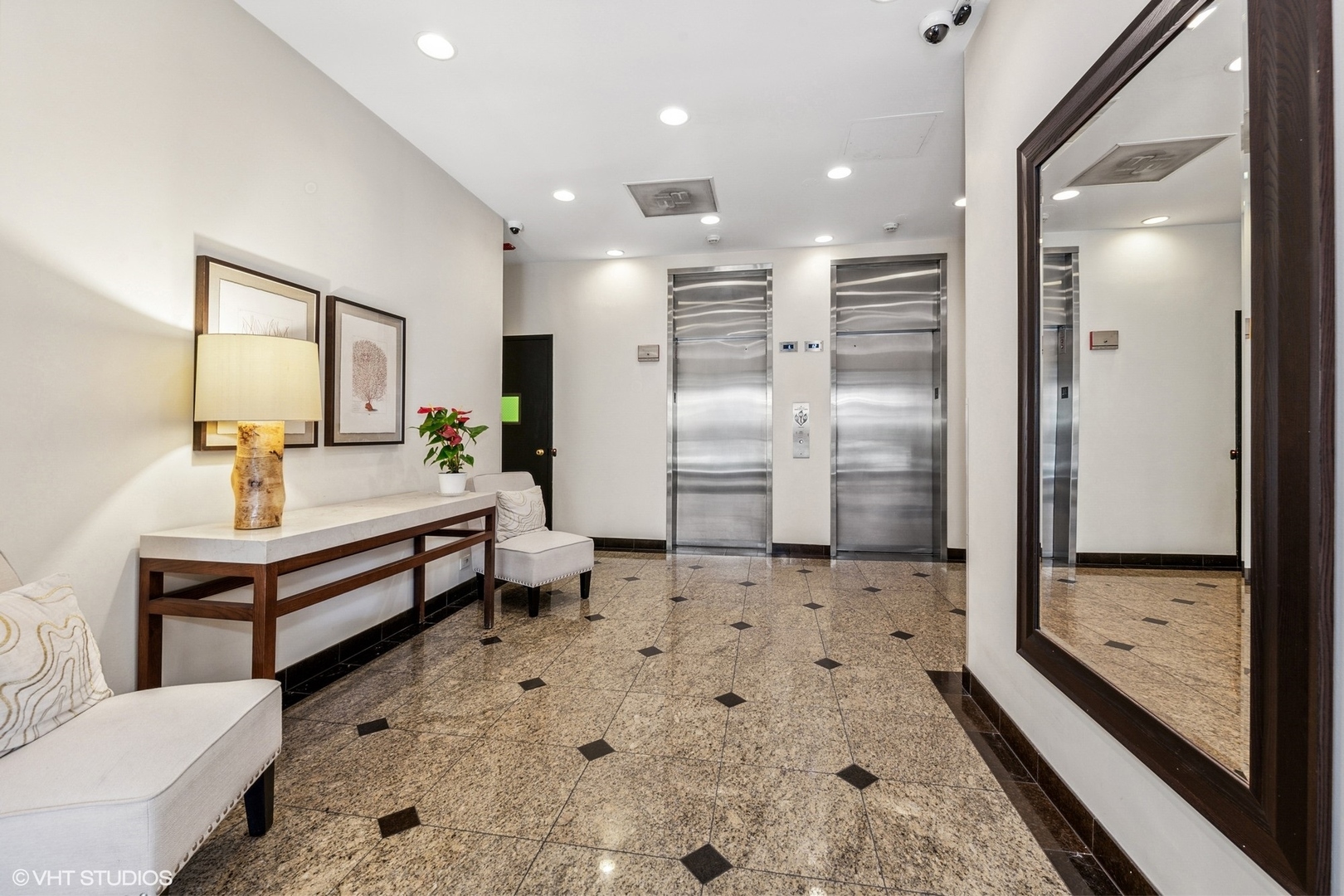 1450 N ASTOR Street Unit: 7C