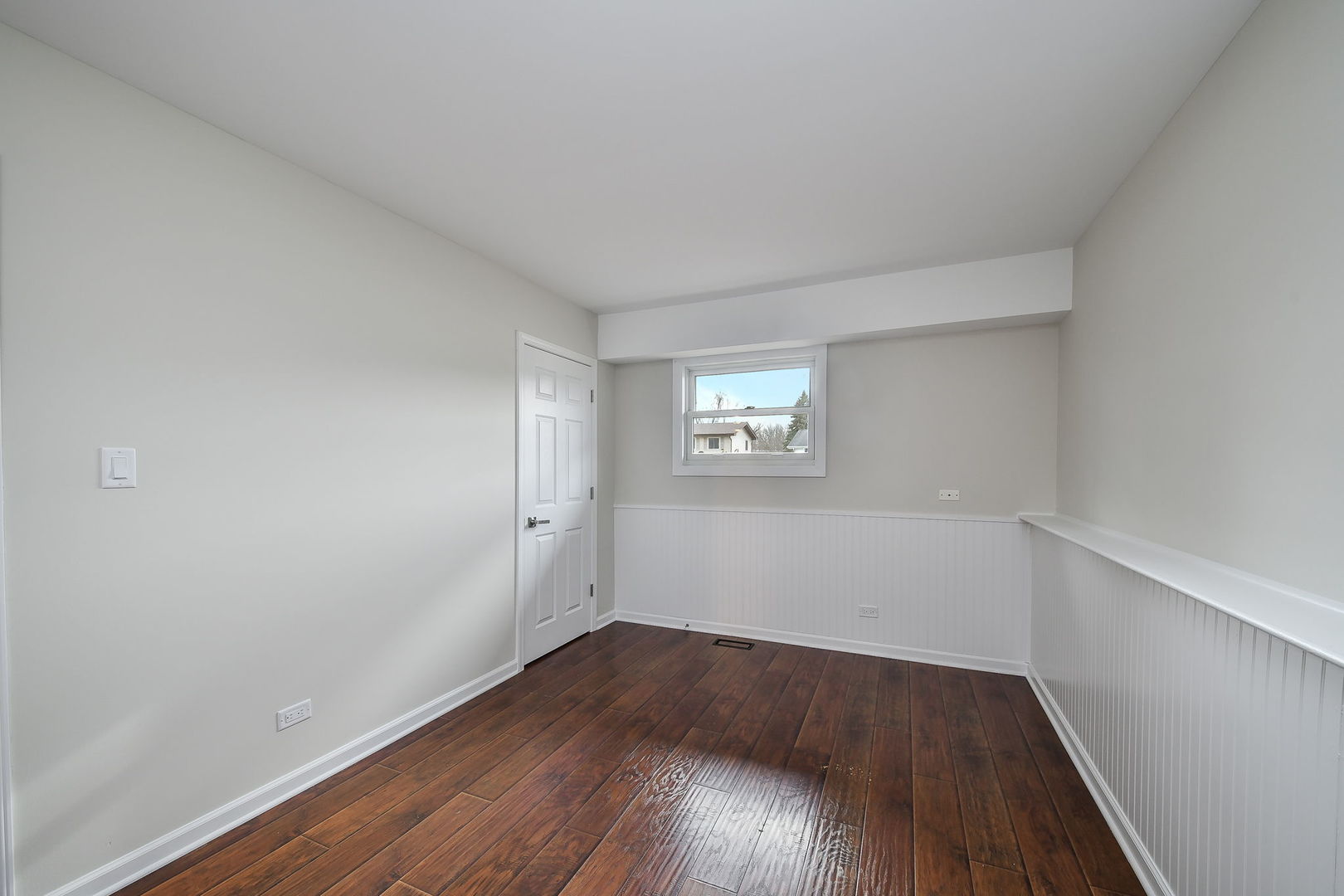 21W550 Kensington Road
