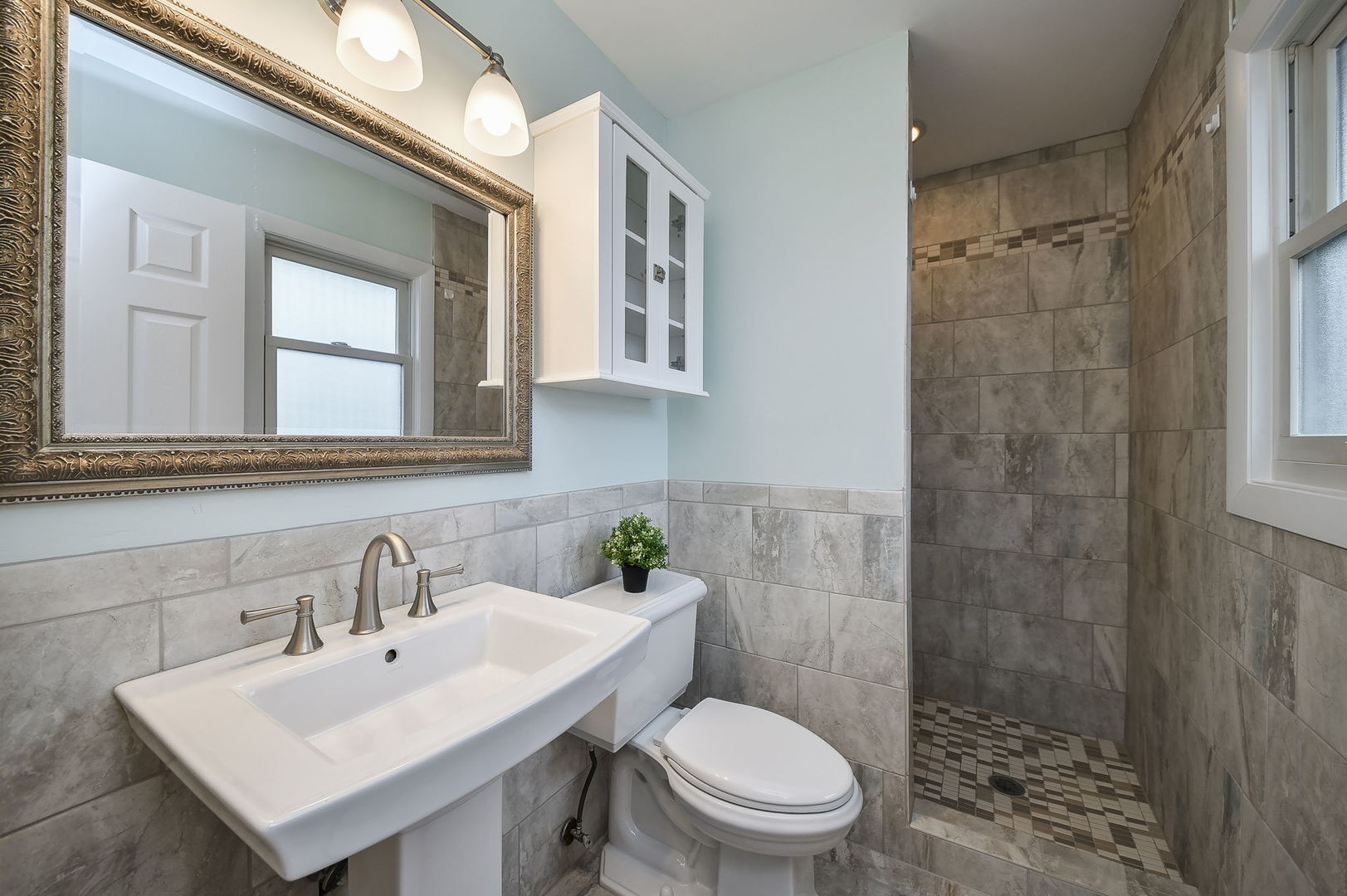 21W550 Kensington Road