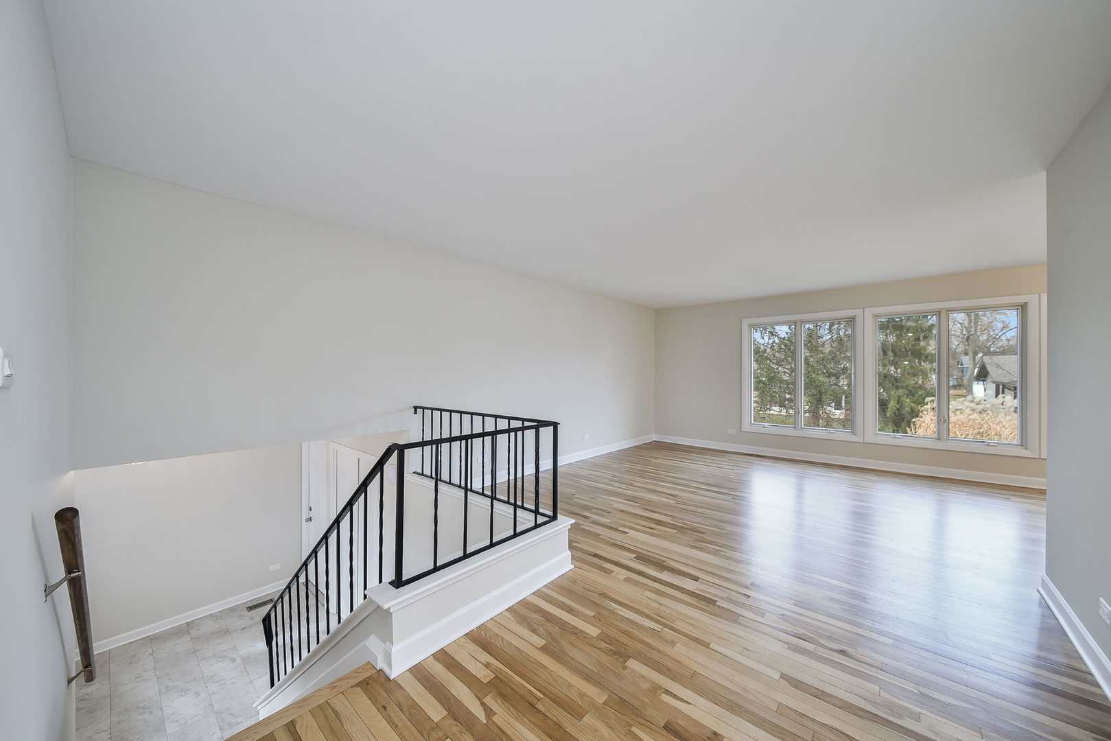 21W550 Kensington Road