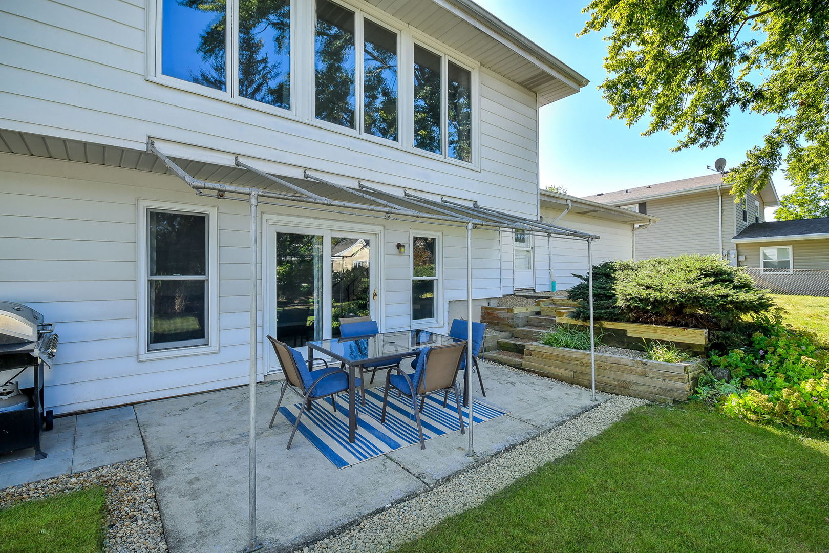 21W550 Kensington Road