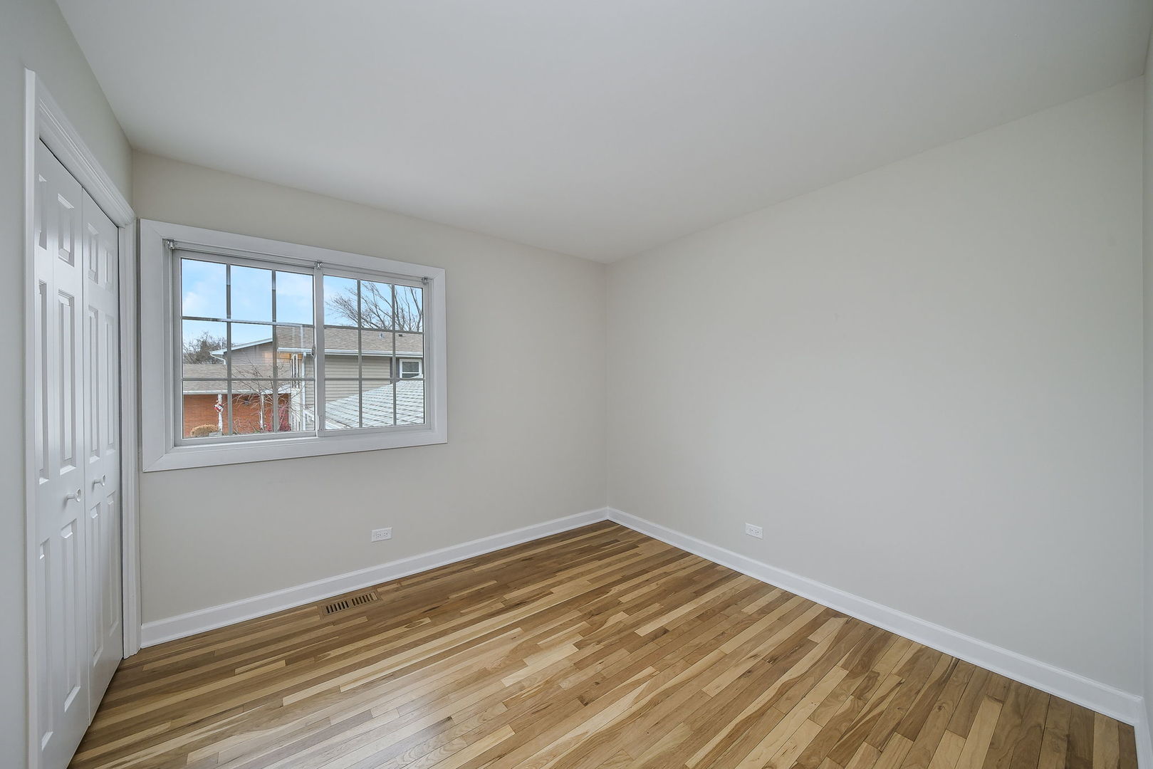 21W550 Kensington Road