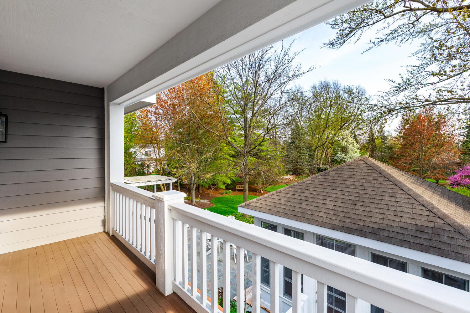 345 Oak Street